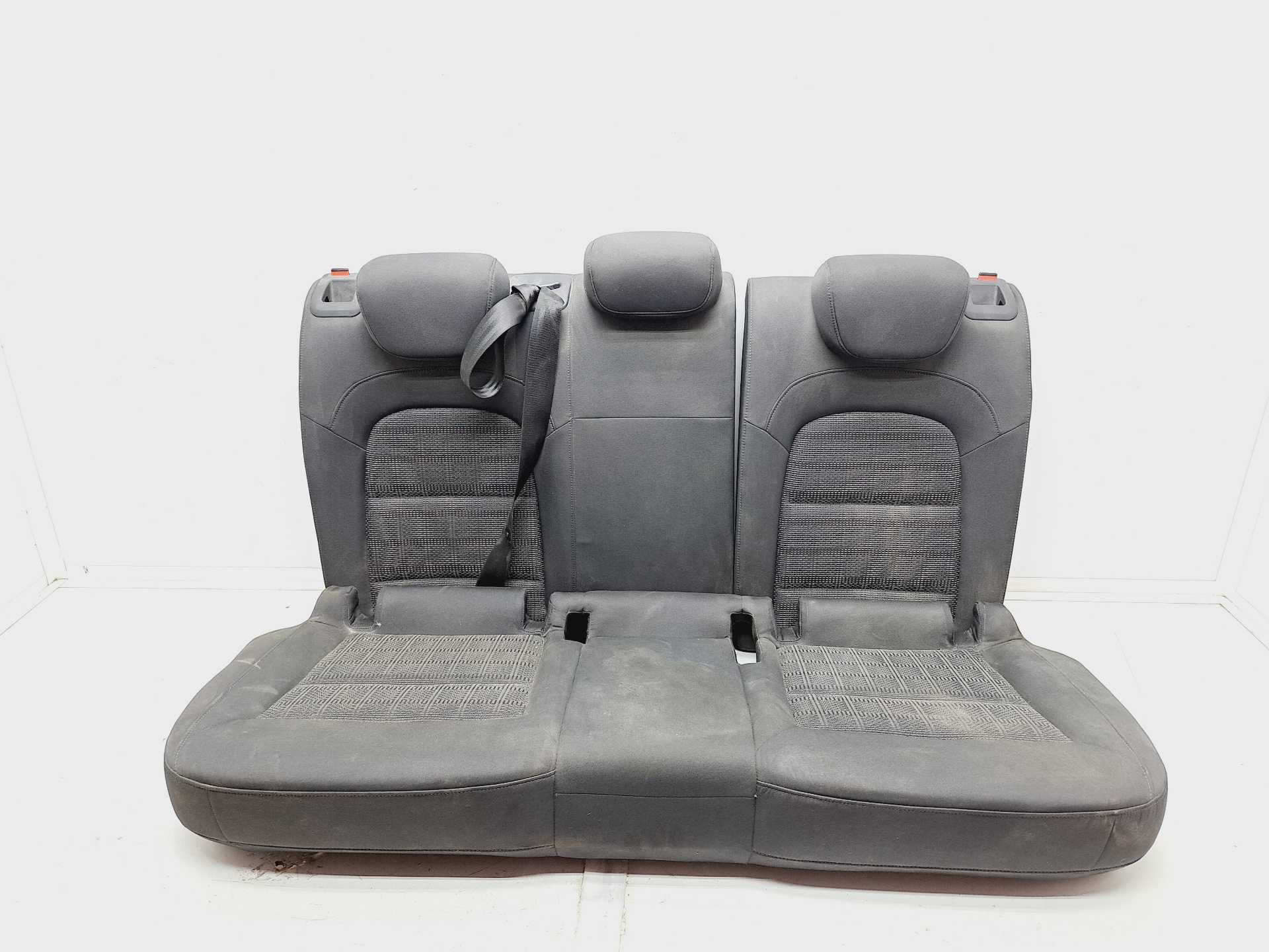 Recambio de asientos traseros para audi q3 (8ug) attraction referencia OEM IAM   
