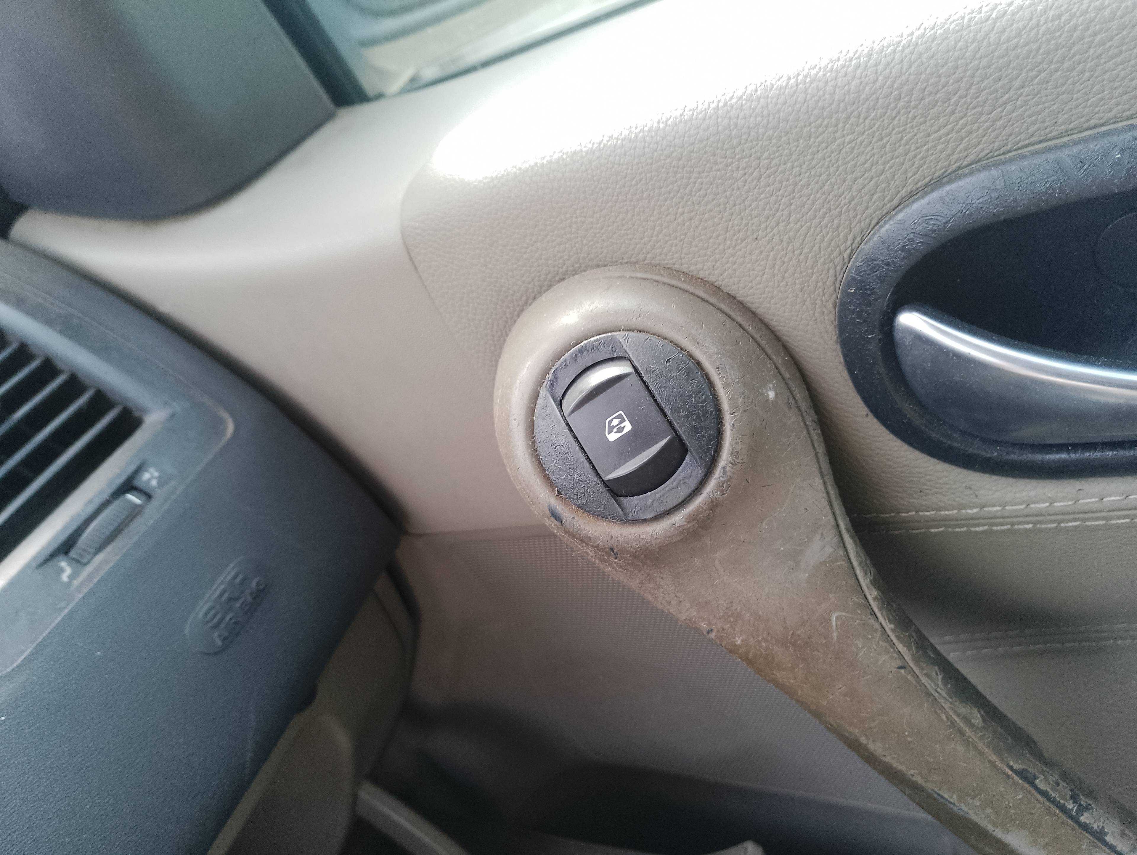 Recambio de mando elevalunas delantero derecho para renault megane ii familiar authentique confort referencia OEM IAM   