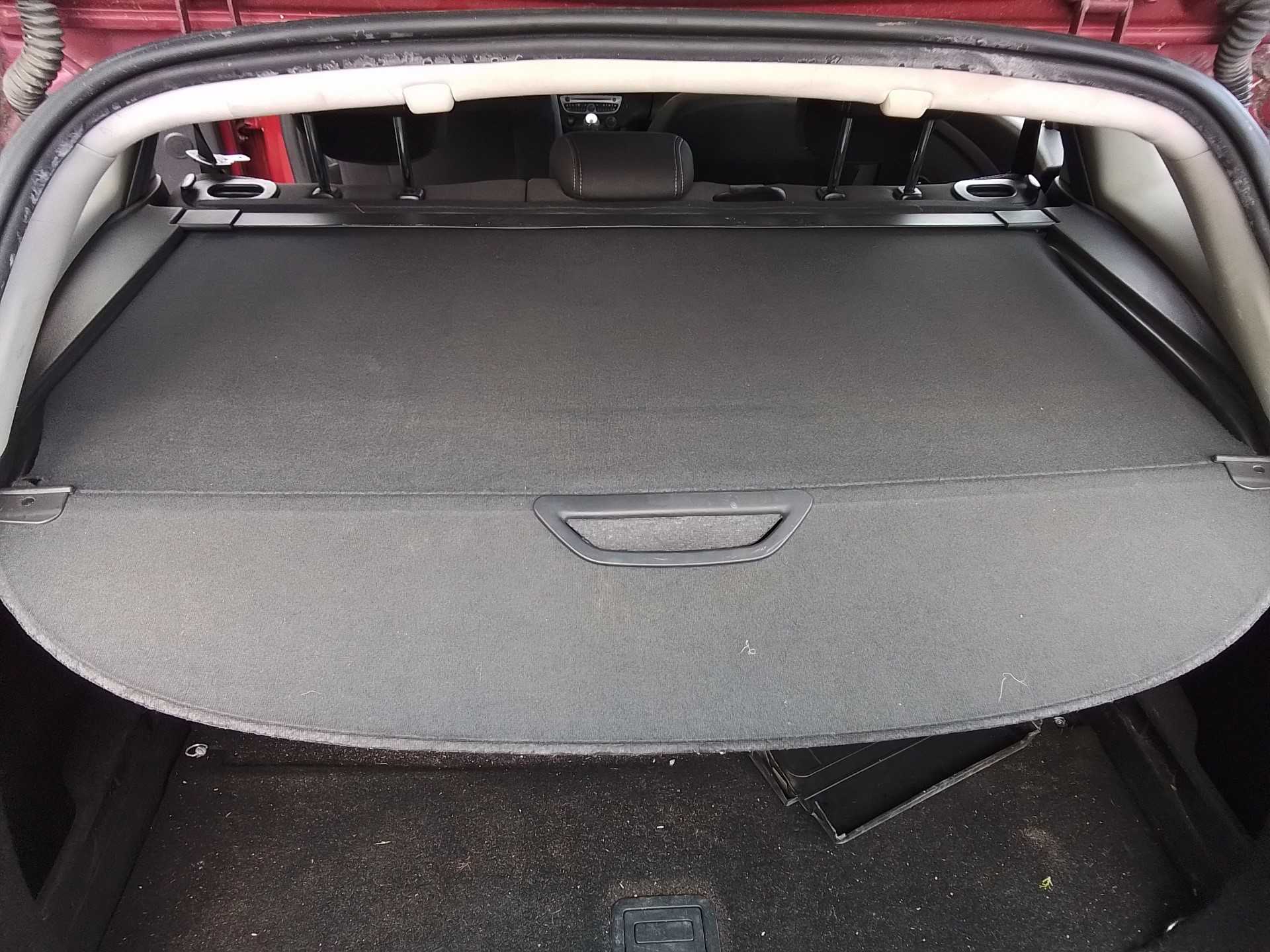 Recambio de bandeja trasera para renault megane iii sport tourer business referencia OEM IAM   