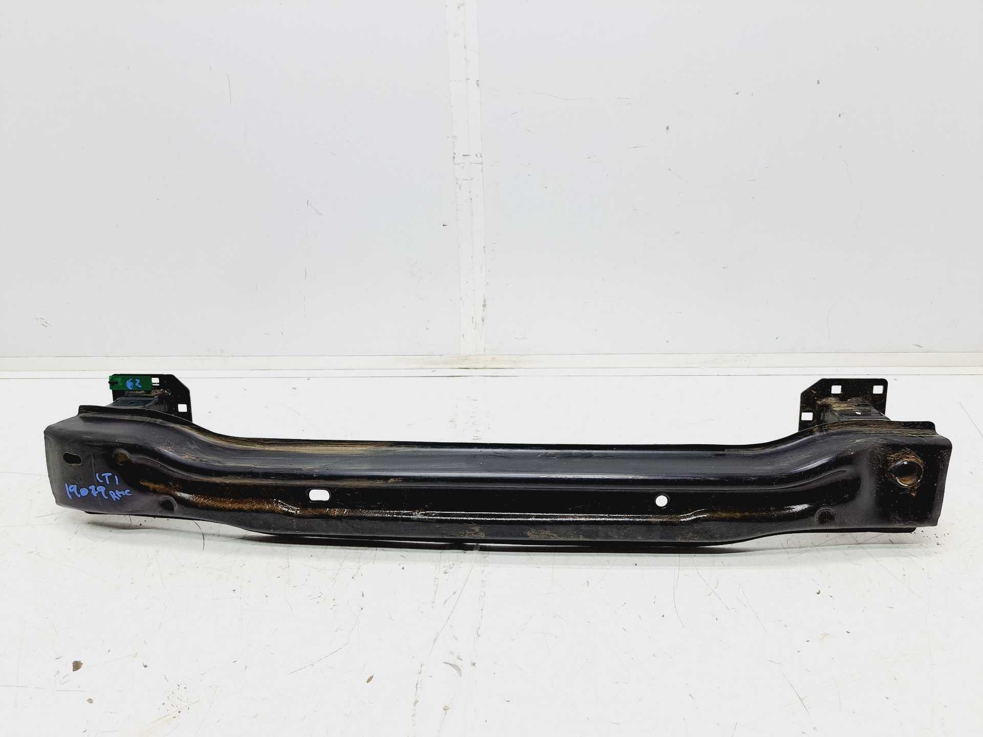 Recambio de refuerzo paragolpes trasero para renault kadjar bose edition referencia OEM IAM 756105718R  