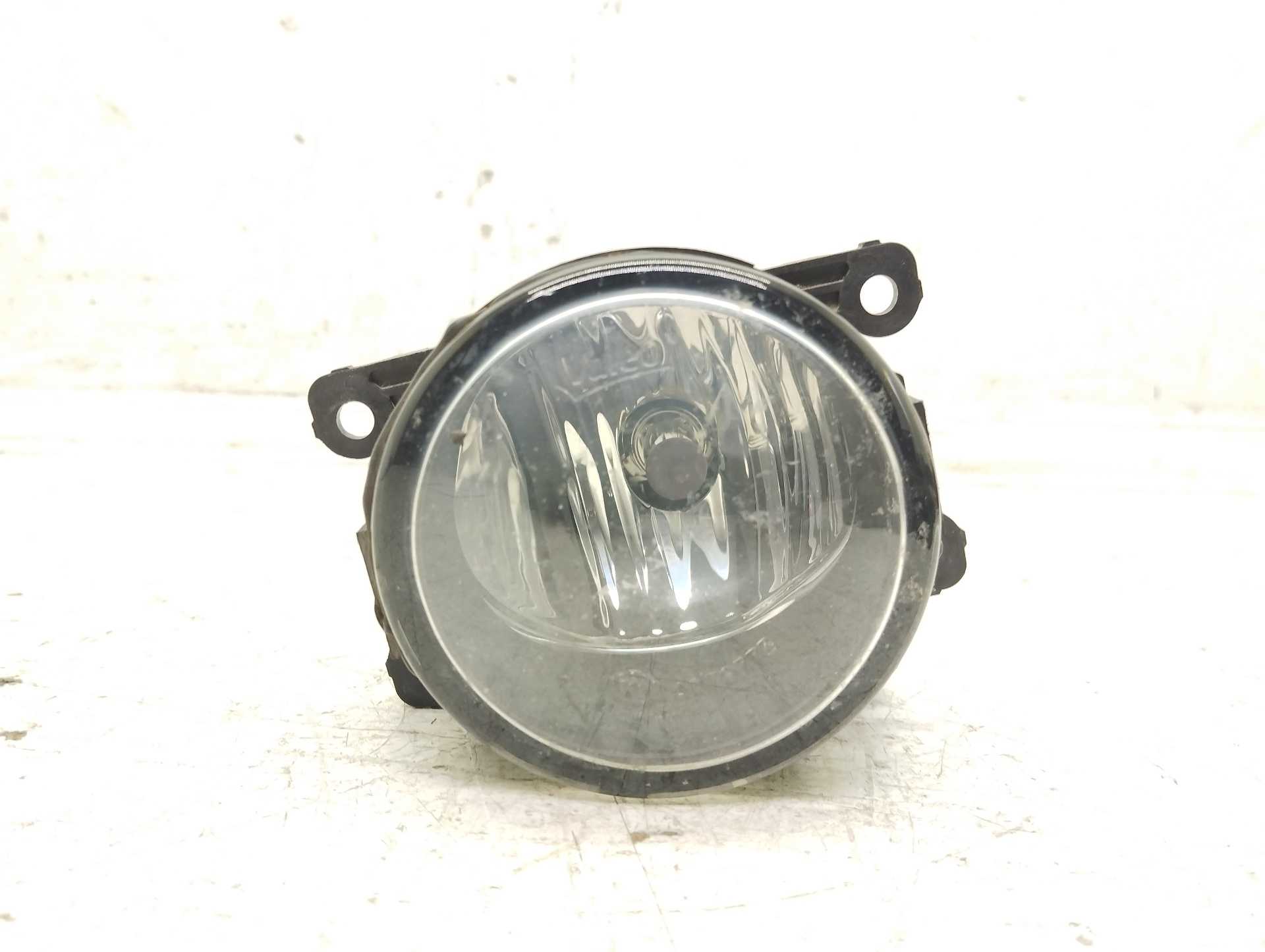 Recambio de faro antiniebla derecho para renault scenic iv zen referencia OEM IAM 261503971R 89208441 