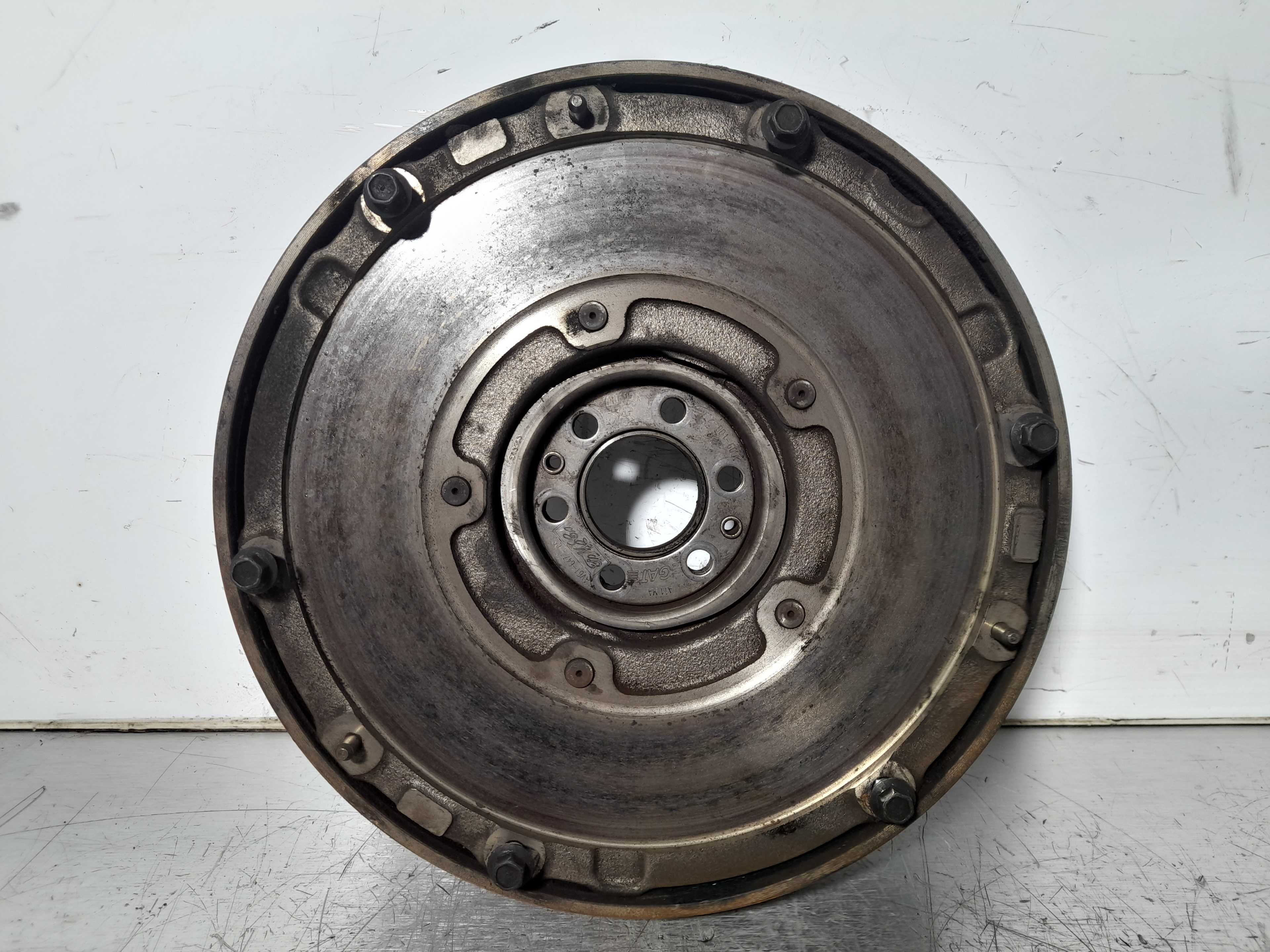 Recambio de volante motor para ford c-max titanium referencia OEM IAM  1727630 