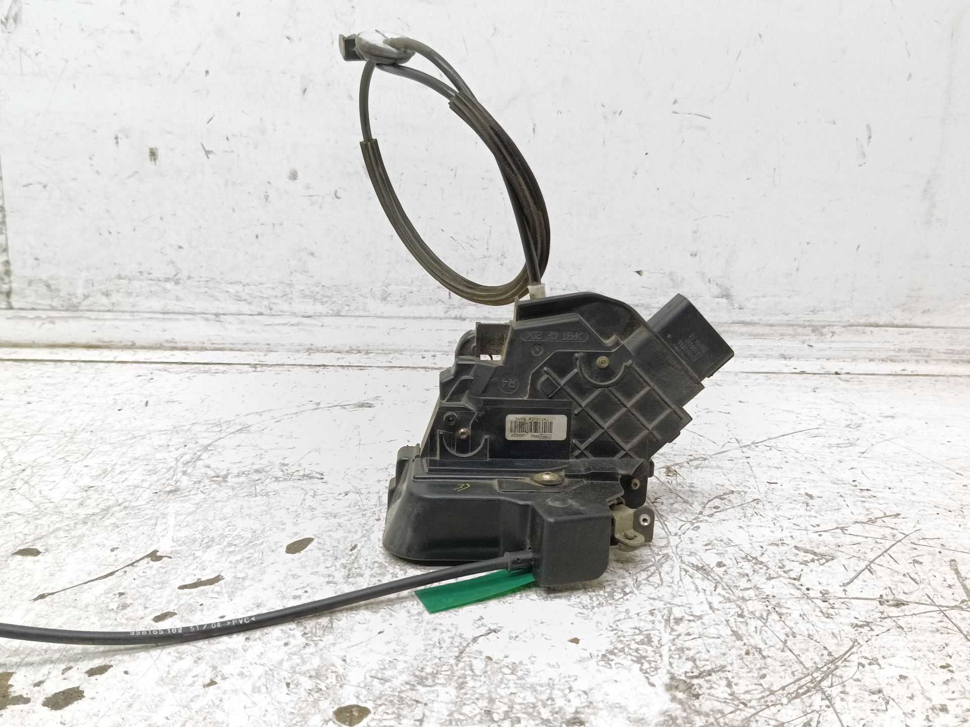 Recambio de cerradura puerta delantera derecha para ford focus berlina (cap) ambiente (d) referencia OEM IAM 3M5AR21812AJ  