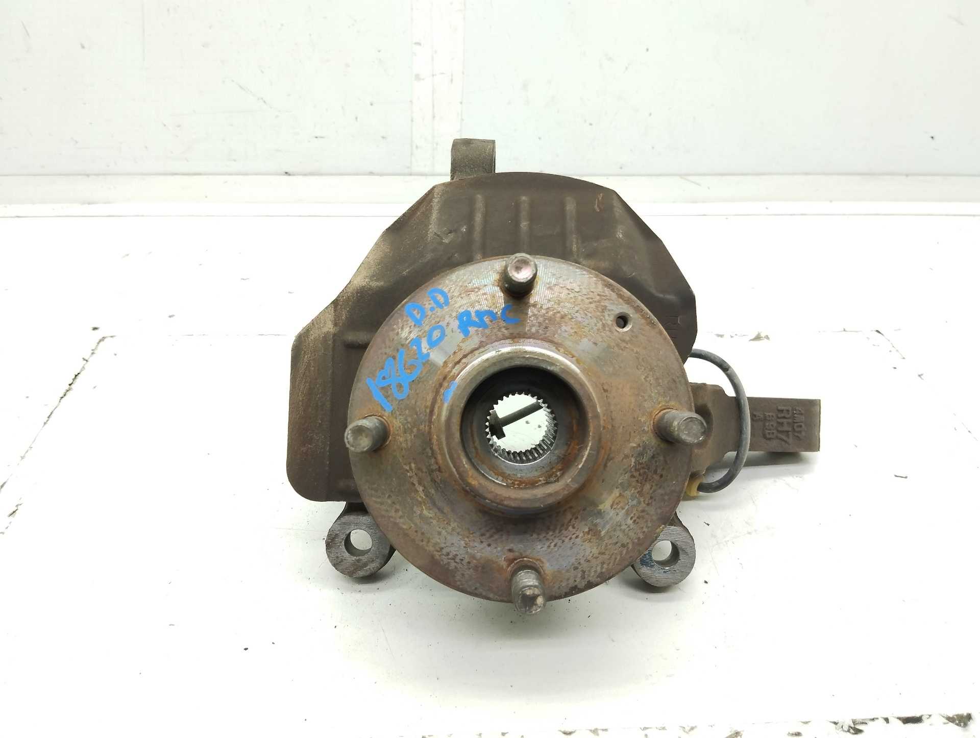 Recambio de mangueta delantera derecha para chevrolet nubira berlina 1.6 cat referencia OEM IAM   