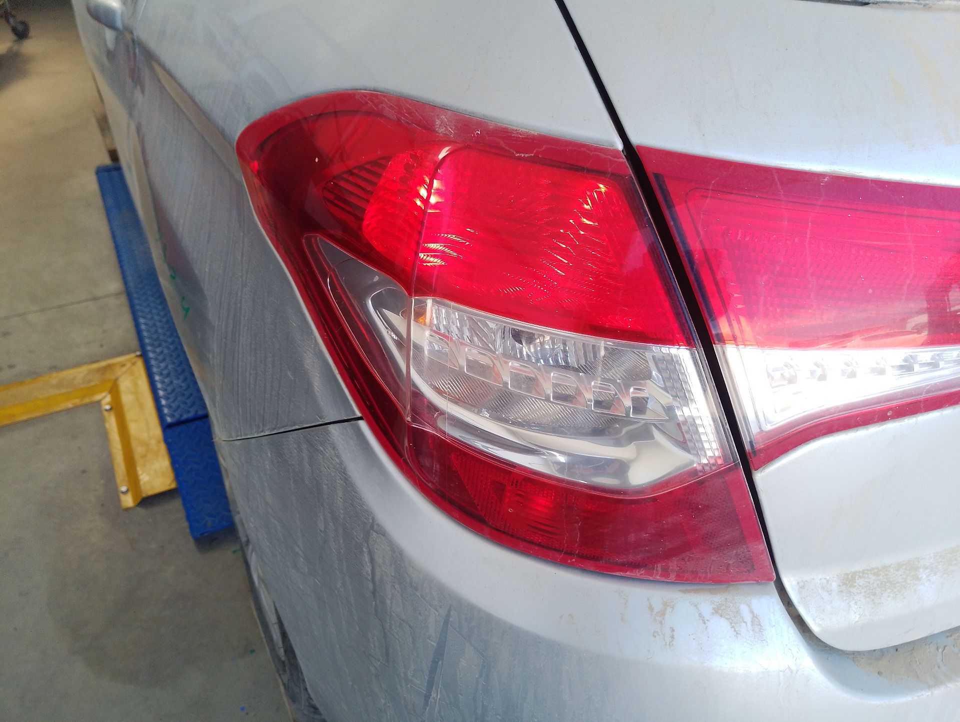 Recambio de piloto trasero izquierdo para citroën c4 ii (nc_) 1.6 hdi 90 referencia OEM IAM 6350KS  