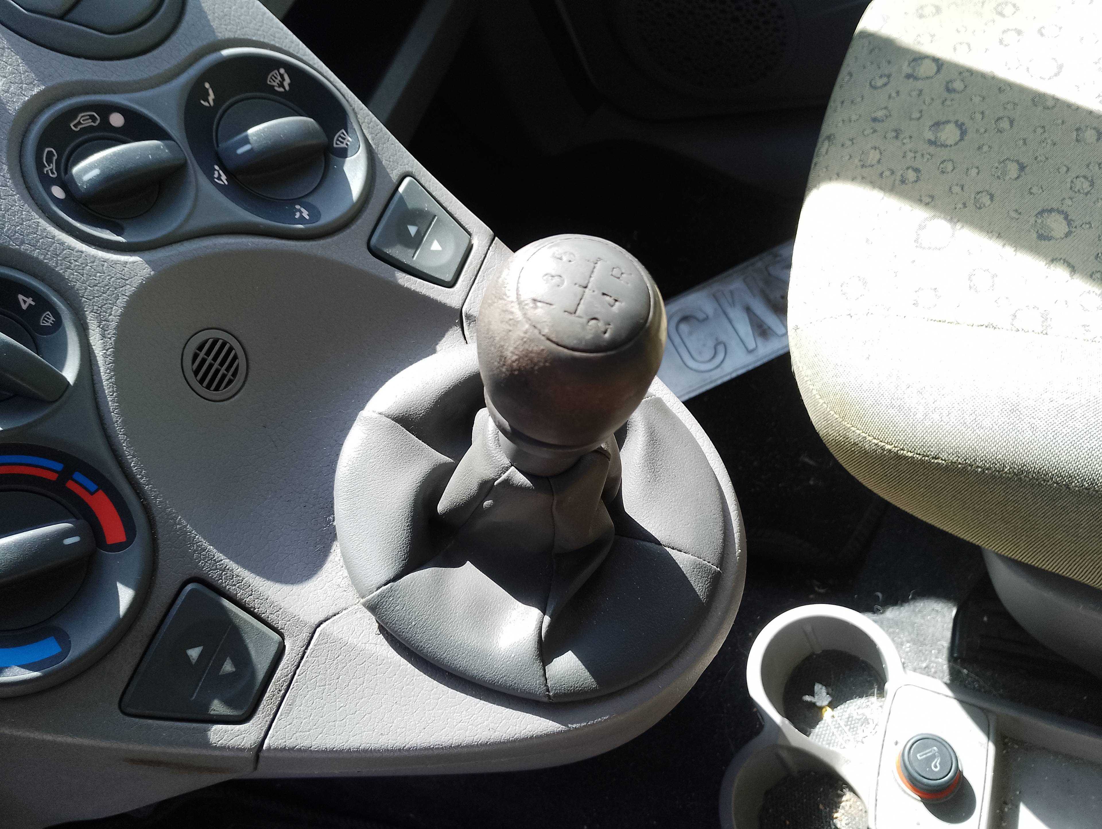 Recambio de palanca cambio para fiat panda (169) 1.1 8v referencia OEM IAM   