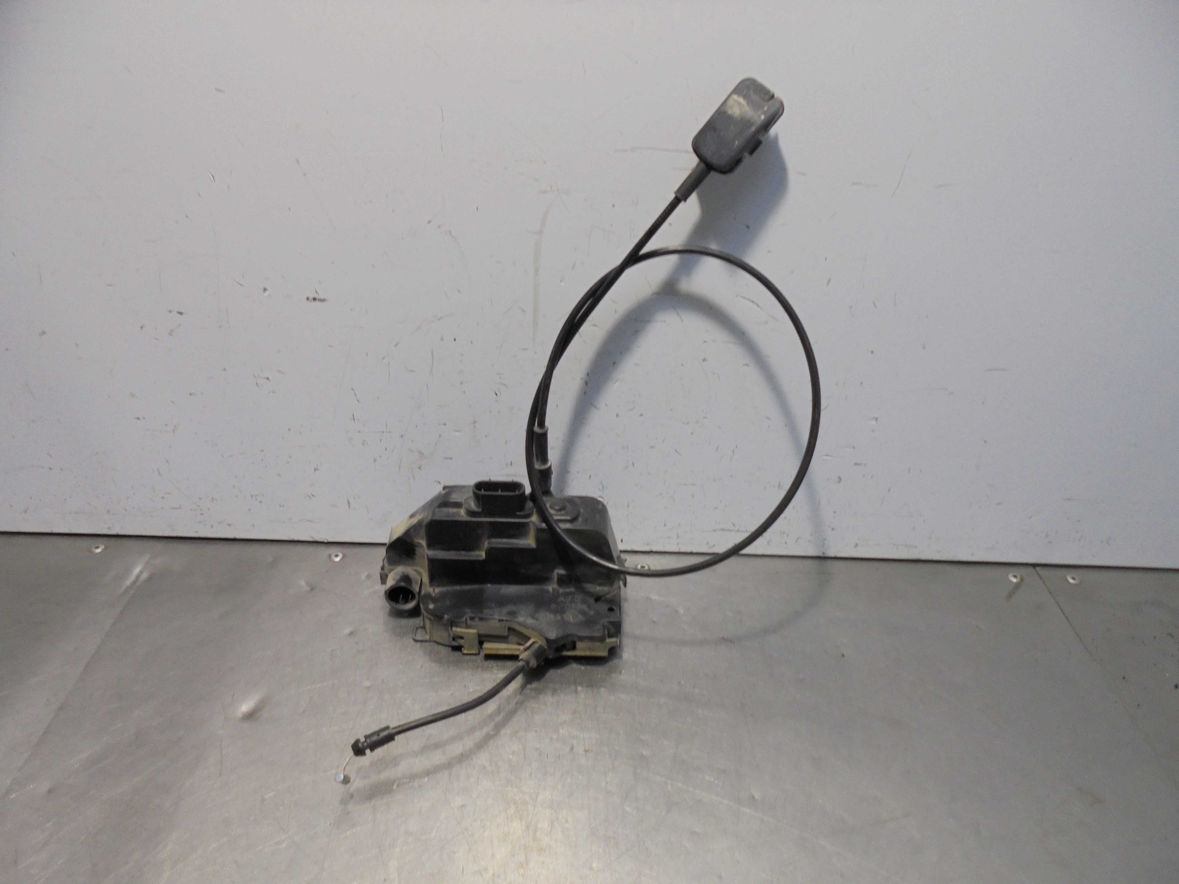 Recambio de cerradura puerta delantera derecha para renault megane ii coupe/cabrio authentique referencia OEM IAM 493188  