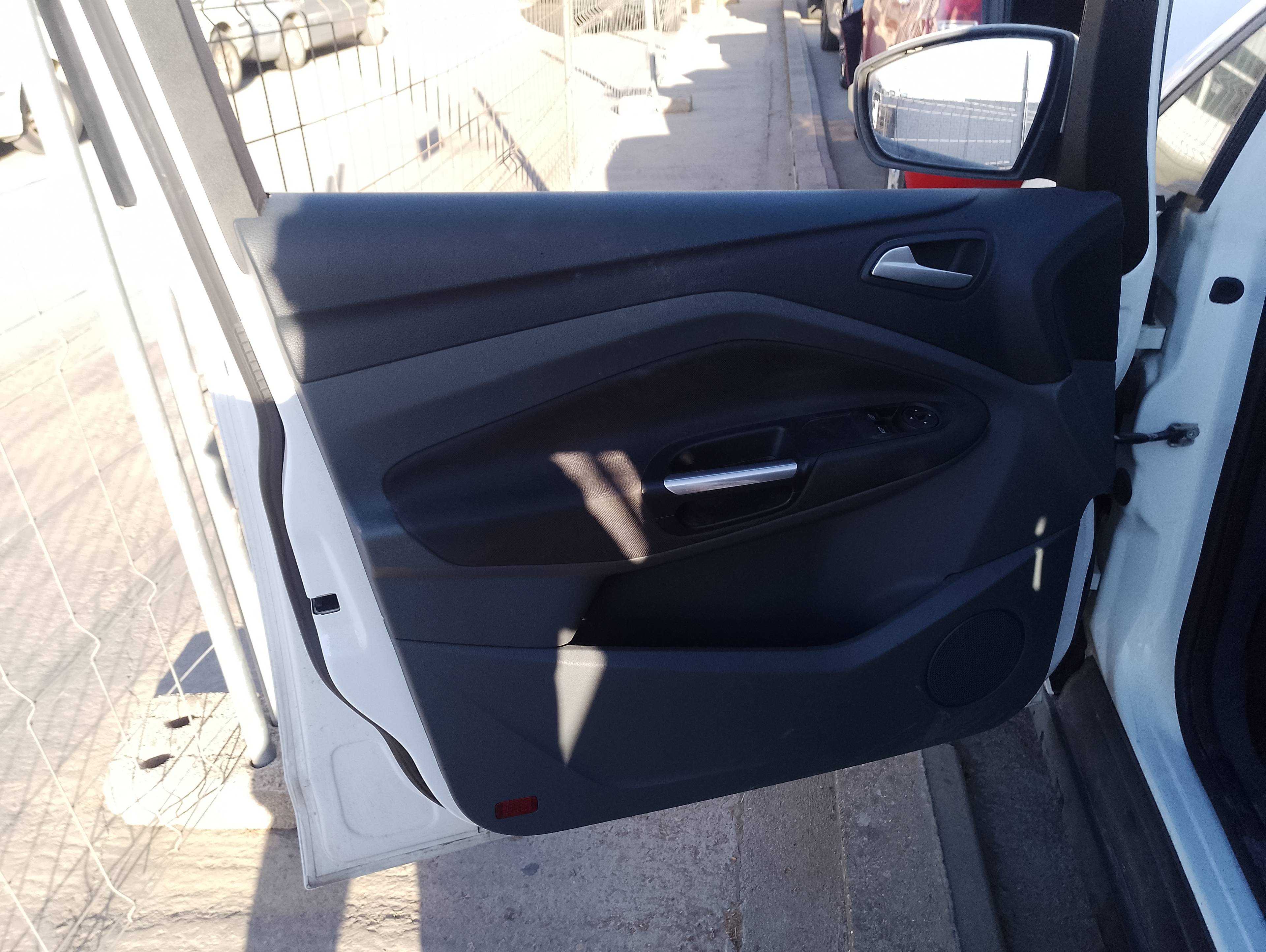 Recambio de guarnecido puerta delantera izquierda para ford c-max trend referencia OEM IAM   