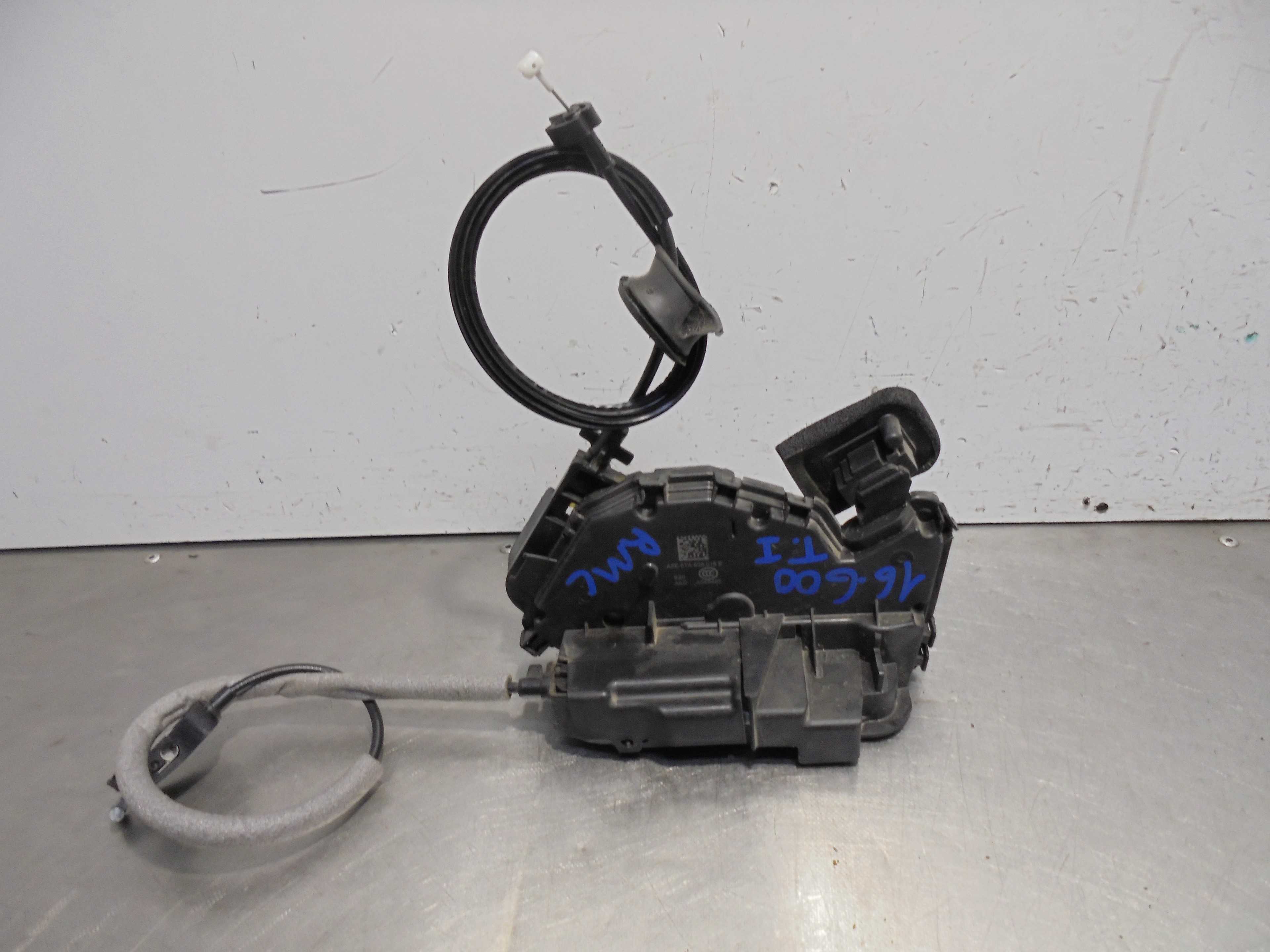 Recambio de cerradura puerta trasera izquierda para seat arona fr referencia OEM IAM A5E5TA839015E ELECTRICA 5 PUERTAS KIEKERT