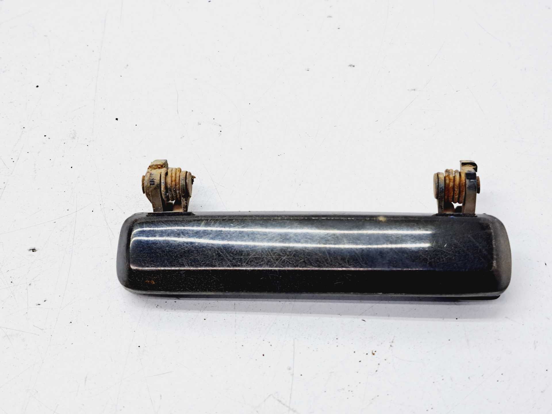 Recambio de maneta exterior delantera derecha para nissan patrol (k/w260) corto ta referencia OEM IAM   