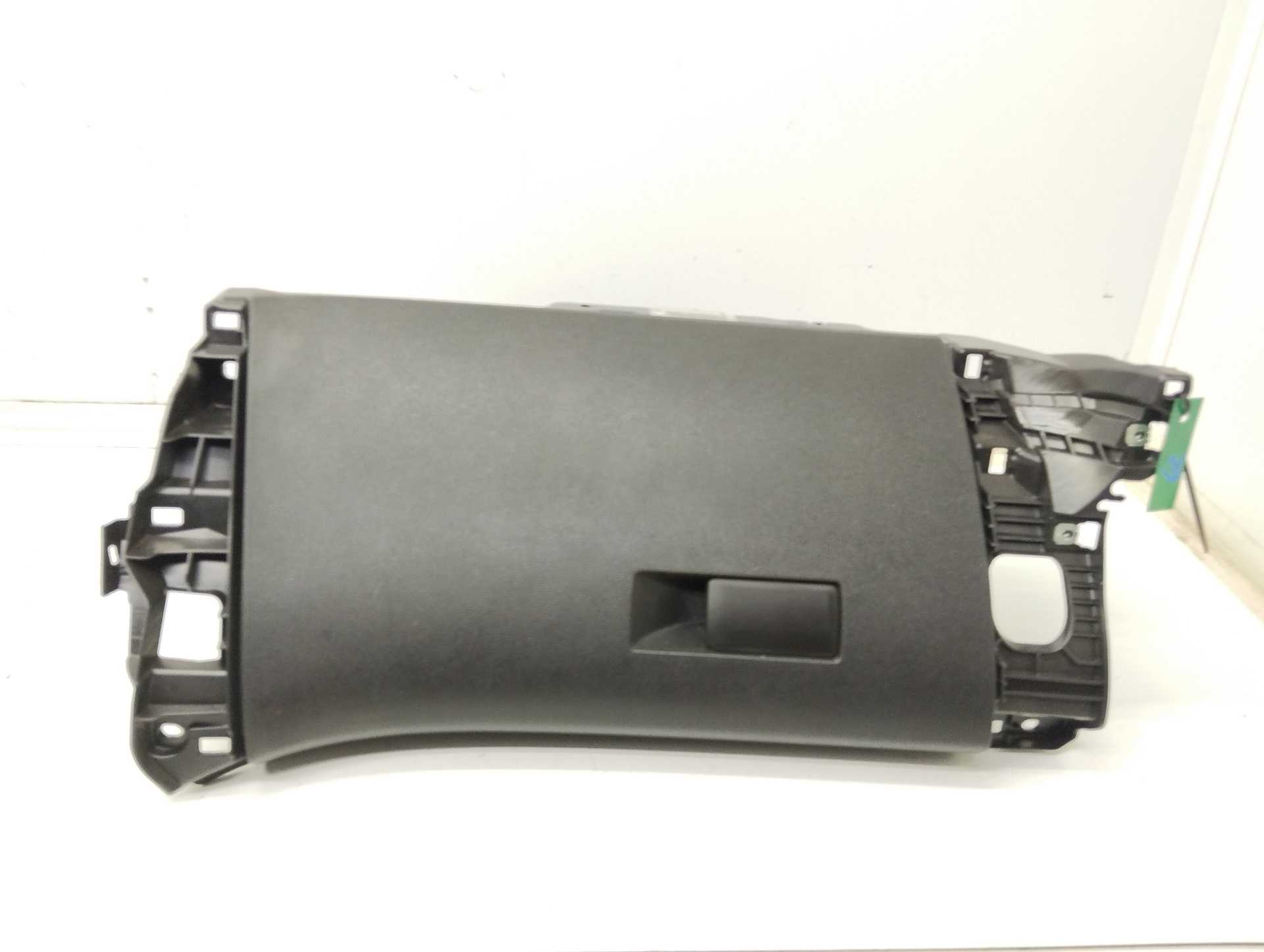 Recambio de guantera para renault scenic iv black edition referencia OEM IAM 2147733NTE 681087806R 