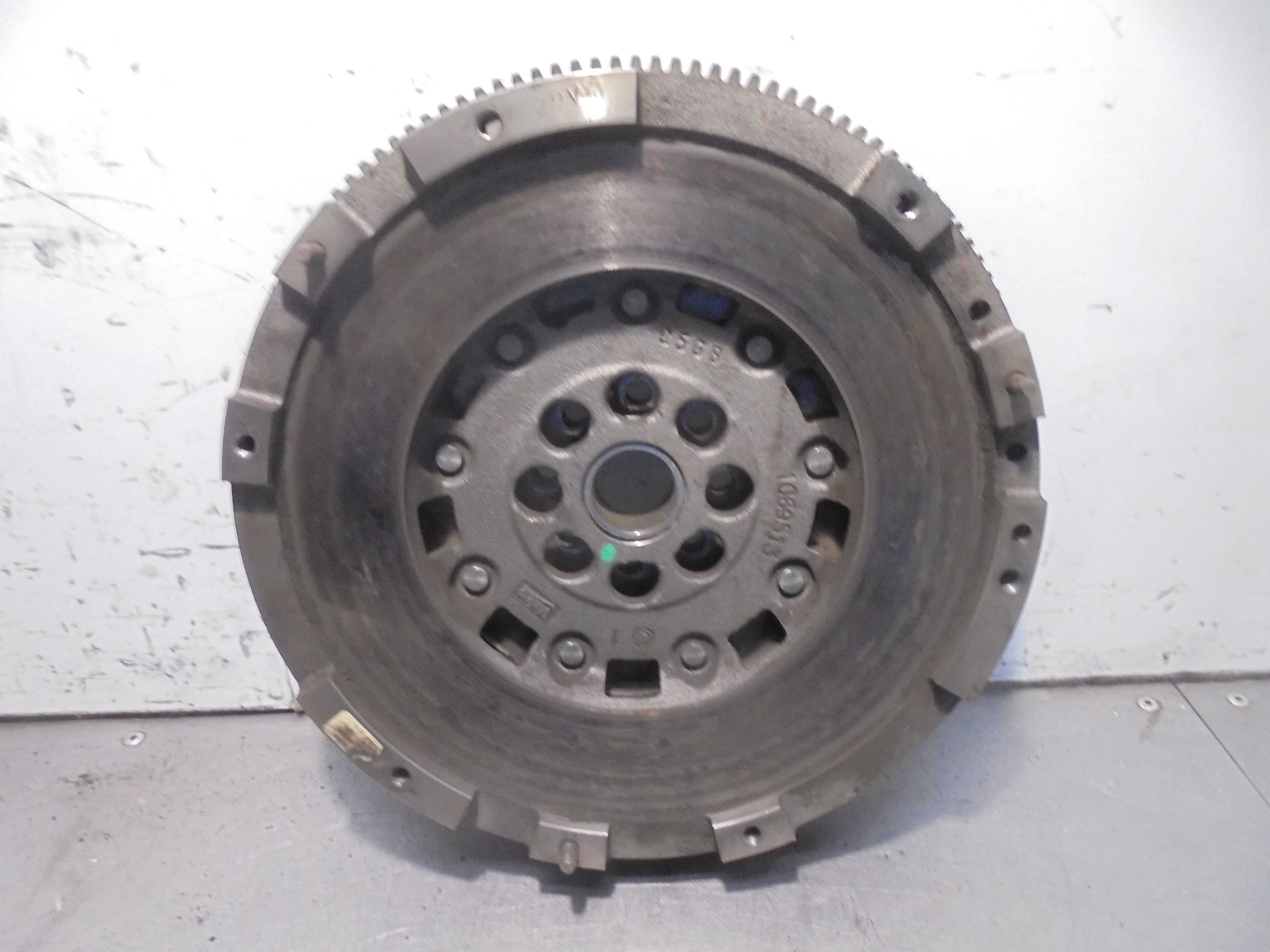 Recambio de volante motor para jeep renegade 1.0 t-gdi cat referencia OEM IAM  VALEO 