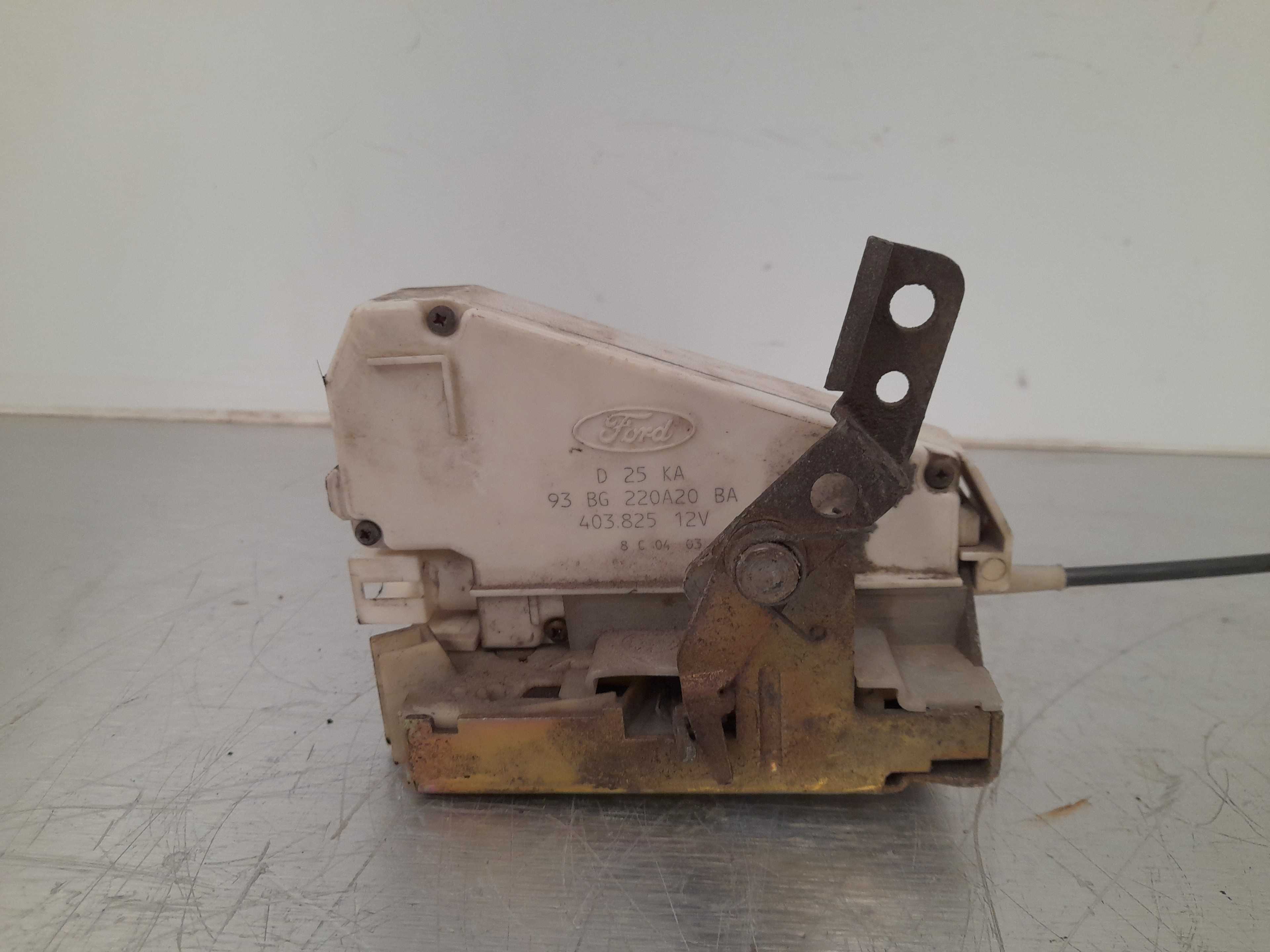 Recambio de cerradura puerta trasera derecha para ford escort berlina referencia OEM IAM 93BG220A20BA  