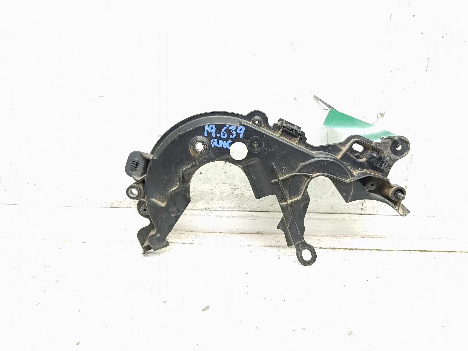 Recambio de tapa distribucion para opel vivaro furgón l express referencia OEM IAM 9824675180  