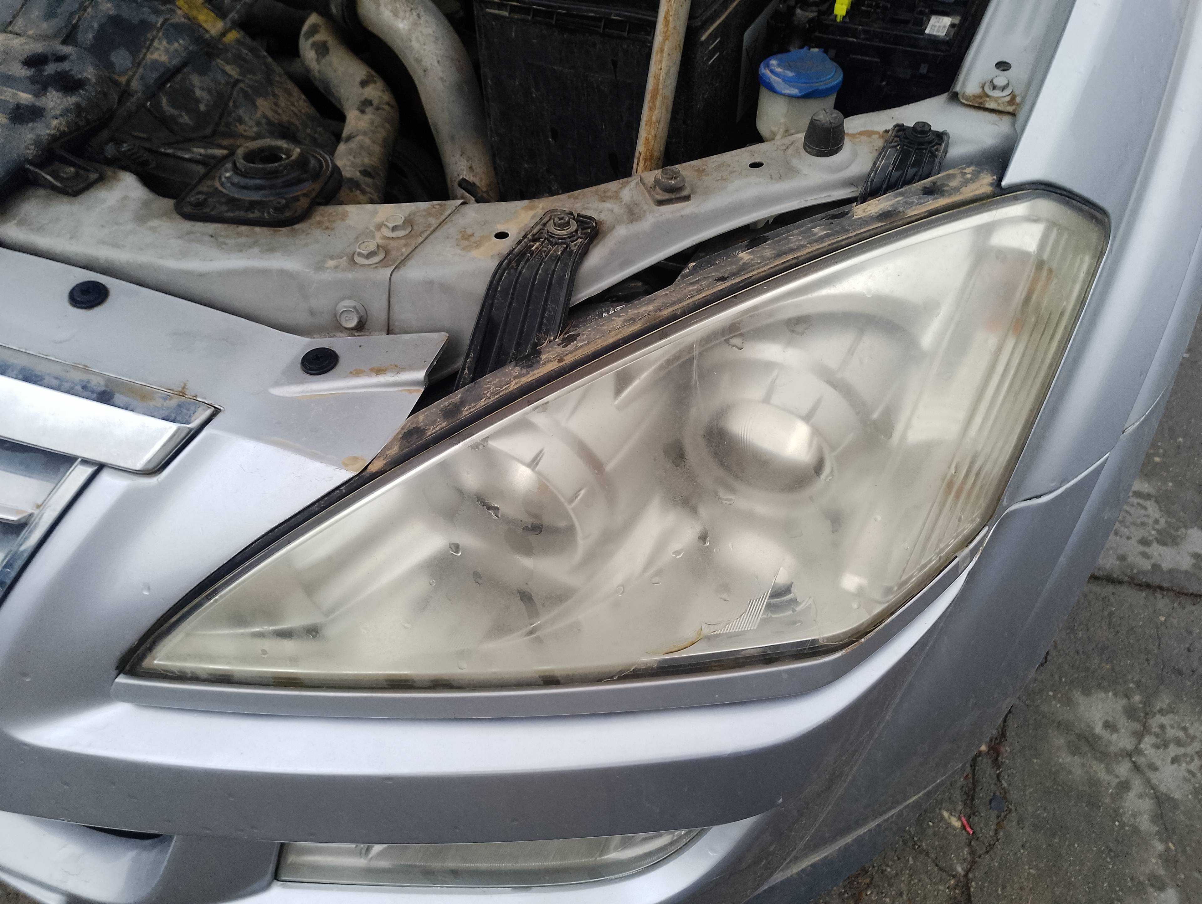 Recambio de faro izquierdo para ssangyong kyron 200 xdi limited referencia OEM IAM   