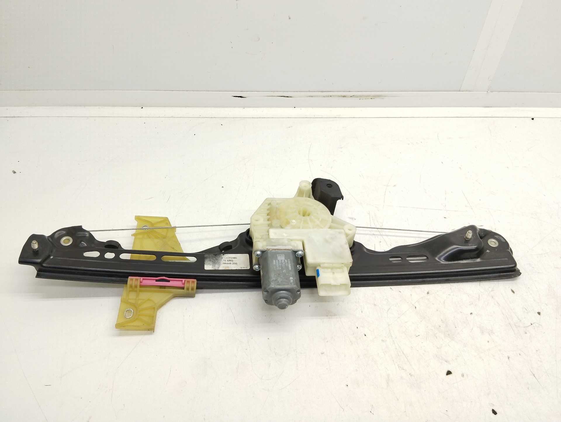Recambio de elevalunas trasero izquierdo para citroën c4 picasso origins referencia OEM IAM 9675288380  