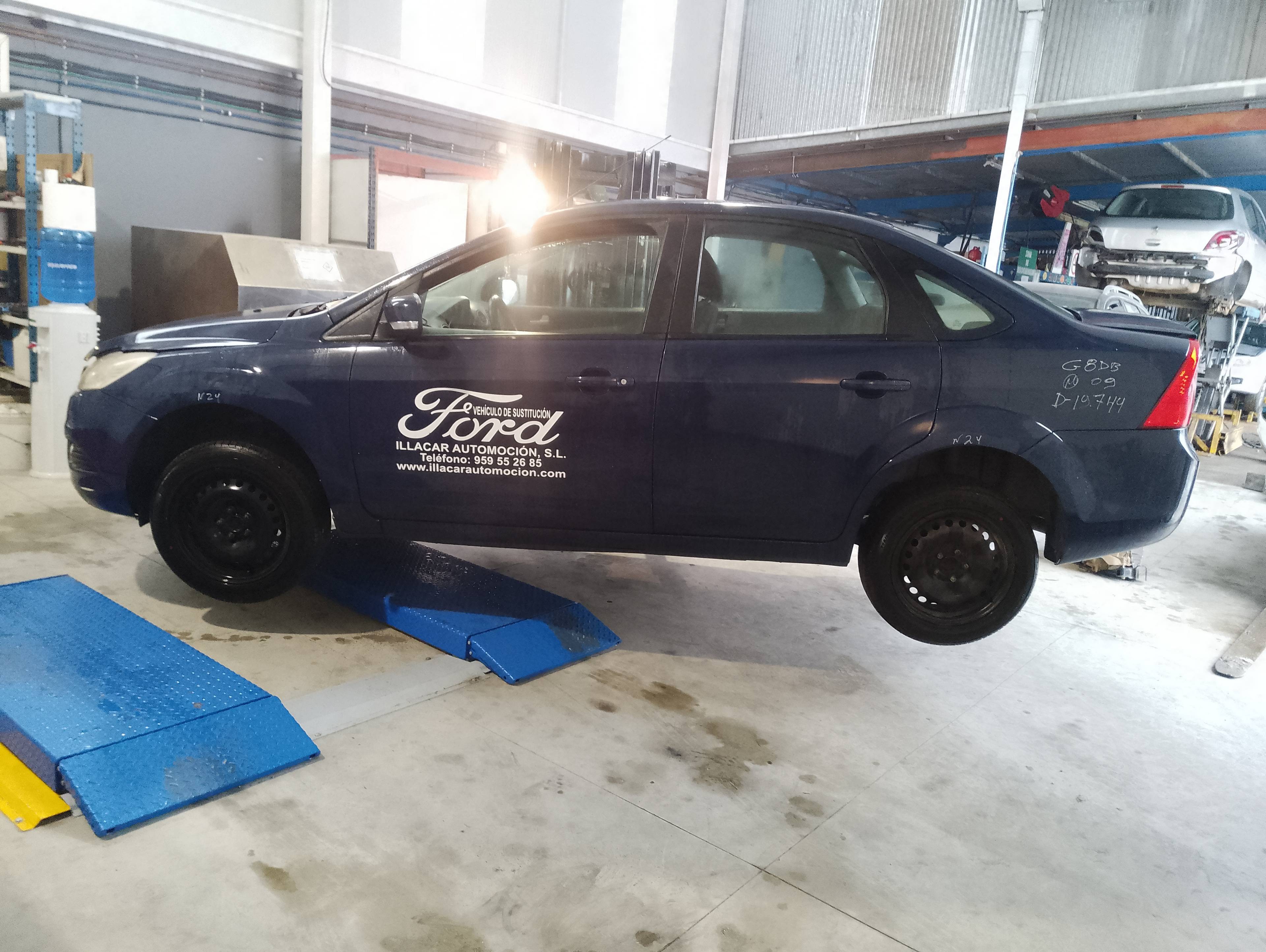 ford focus berlina (cap) del año 2009