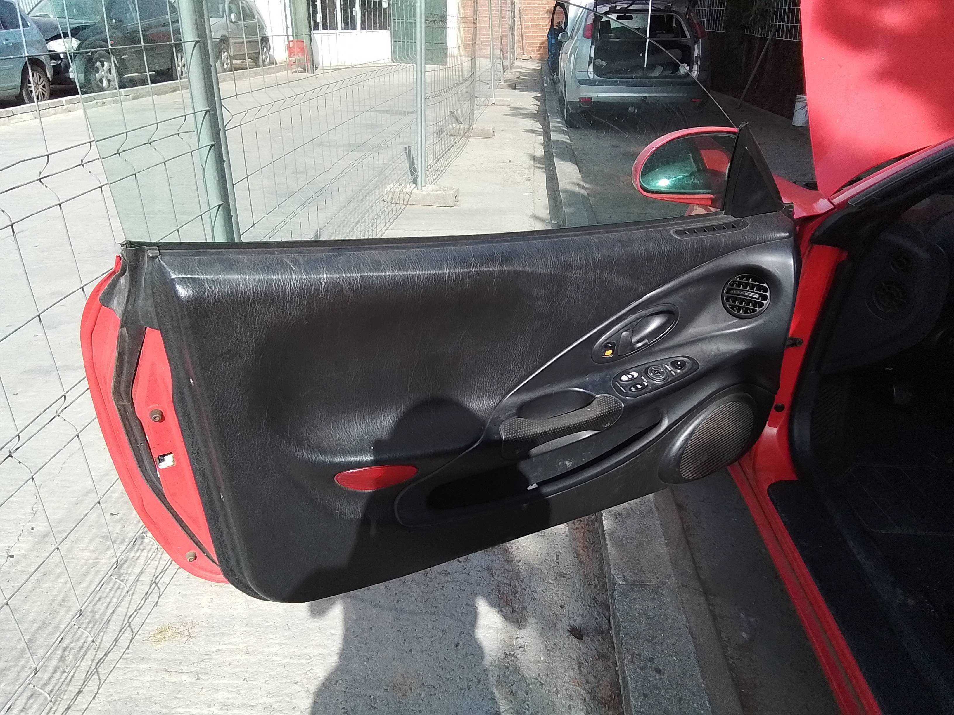 Recambio de guarnecido puerta delantera izquierda para hyundai coupe (j2) 1.6 fx coupe referencia OEM IAM   