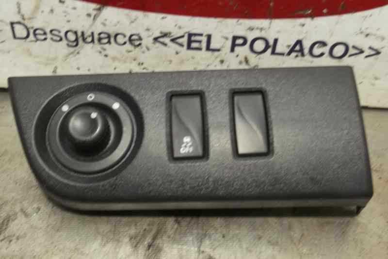 Recambio de mando retrovisor para dacia dokker ambiance referencia OEM IAM 251637756R 255704649R 