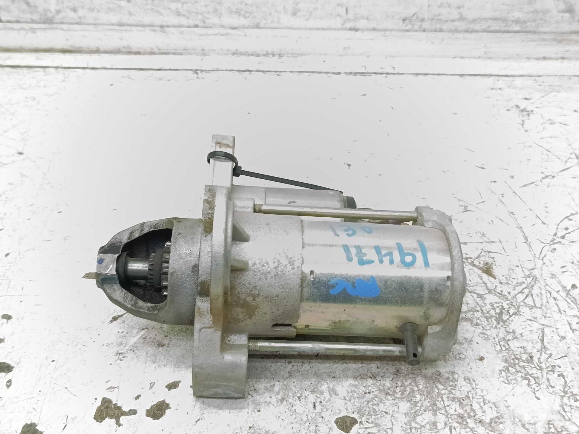 Recambio de motores de arranque para dacia sandero iii essential referencia OEM IAM 233008820R KR3S11000AA 