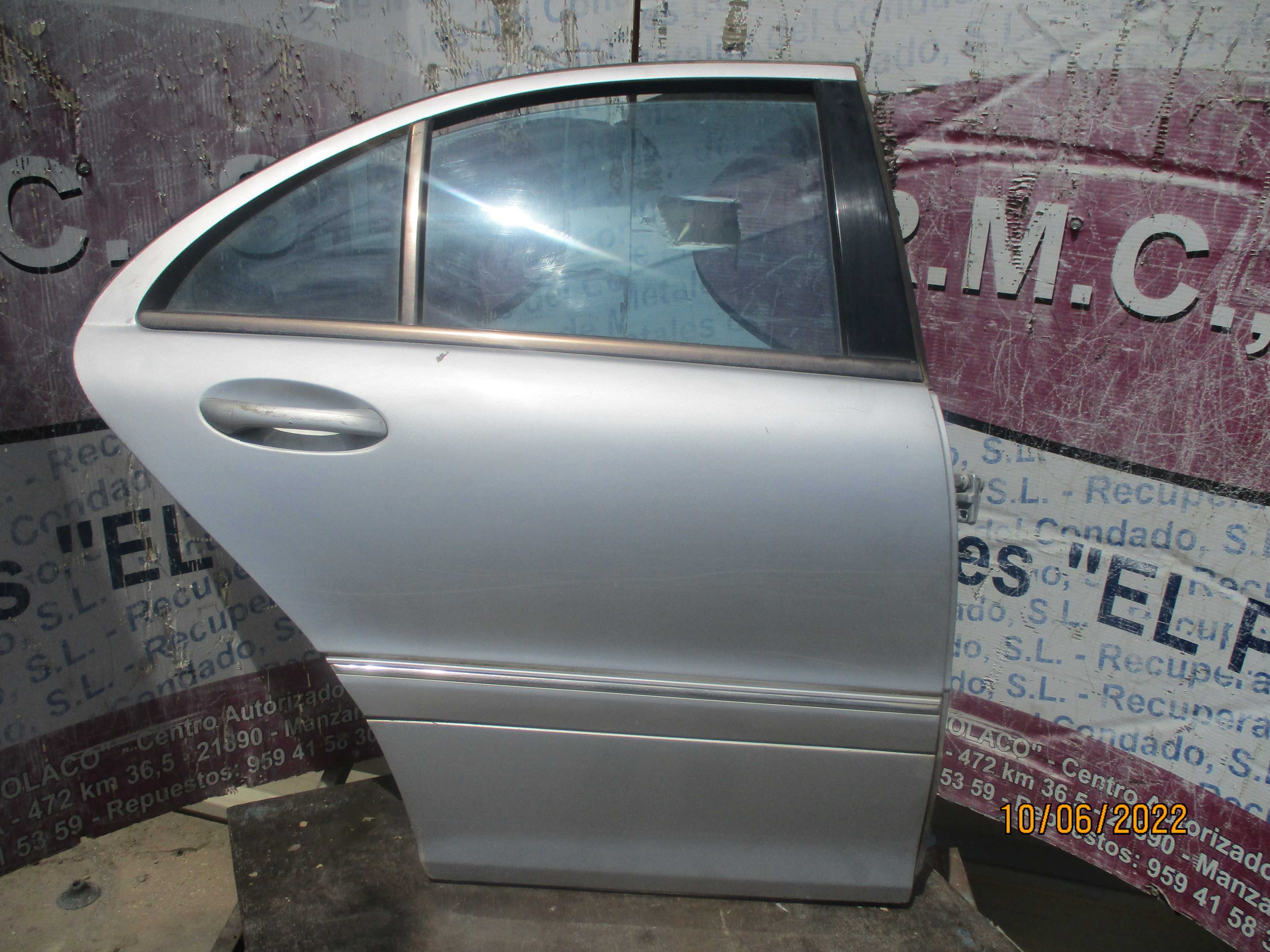 Recambio de puerta trasera derecha para mercedes-benz clase c (w203) berlina 200 cdi (203.004) referencia OEM IAM   