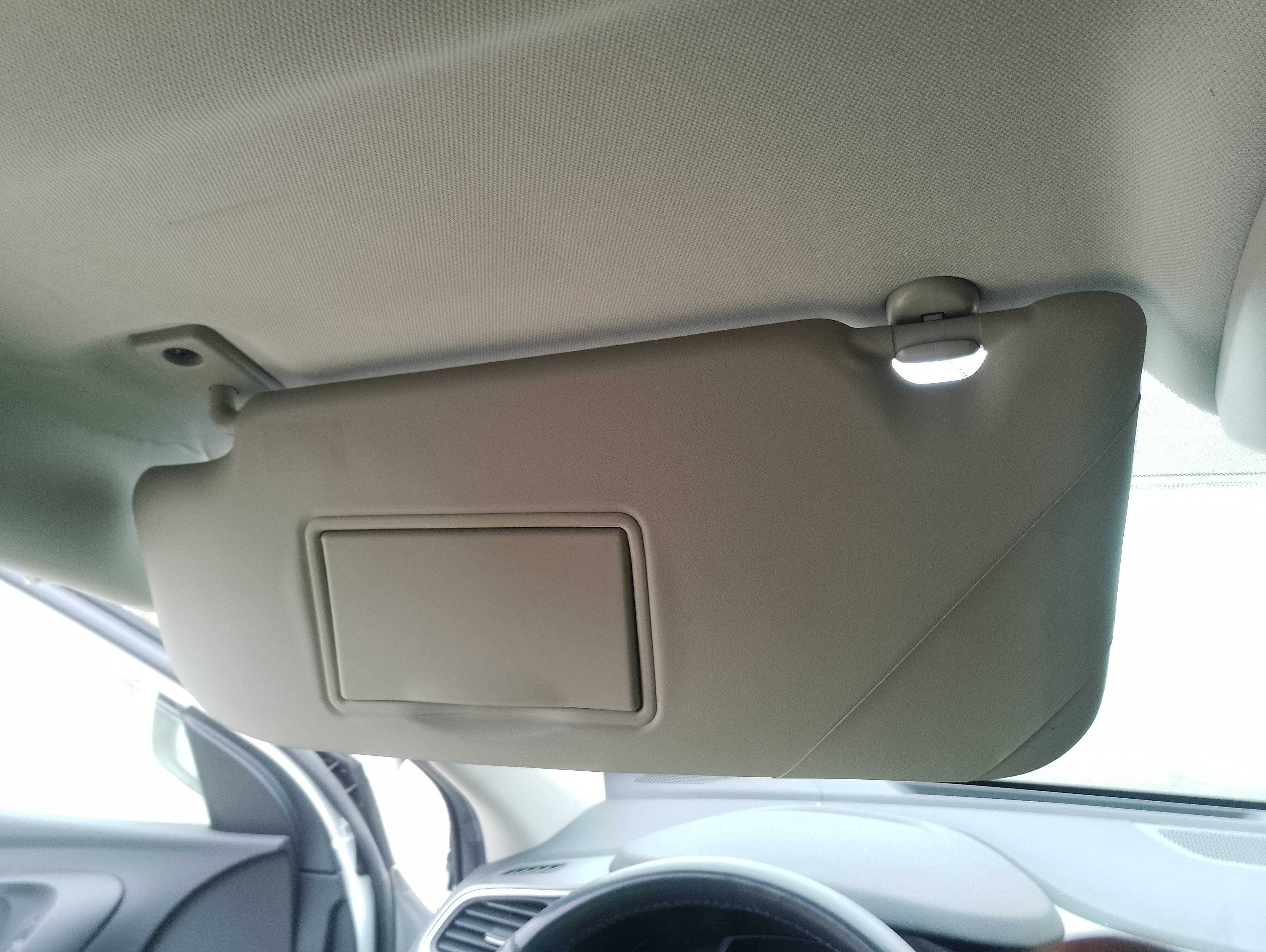 Recambio de parasol izquierdo para renault kadjar bose edition referencia OEM IAM   