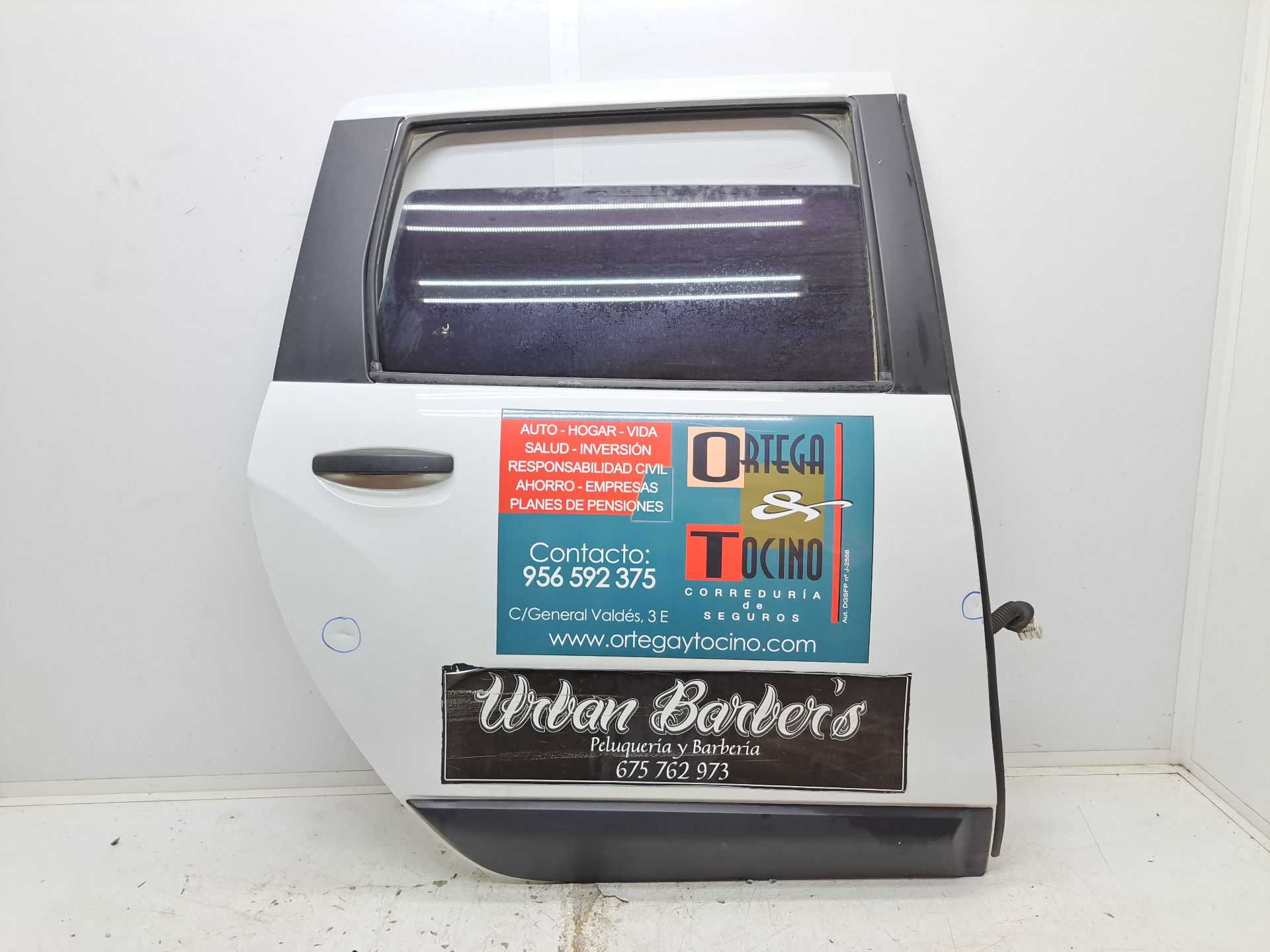 Recambio de puerta trasera derecha para dacia lodgy 15th anniversary referencia OEM IAM 82112672r  