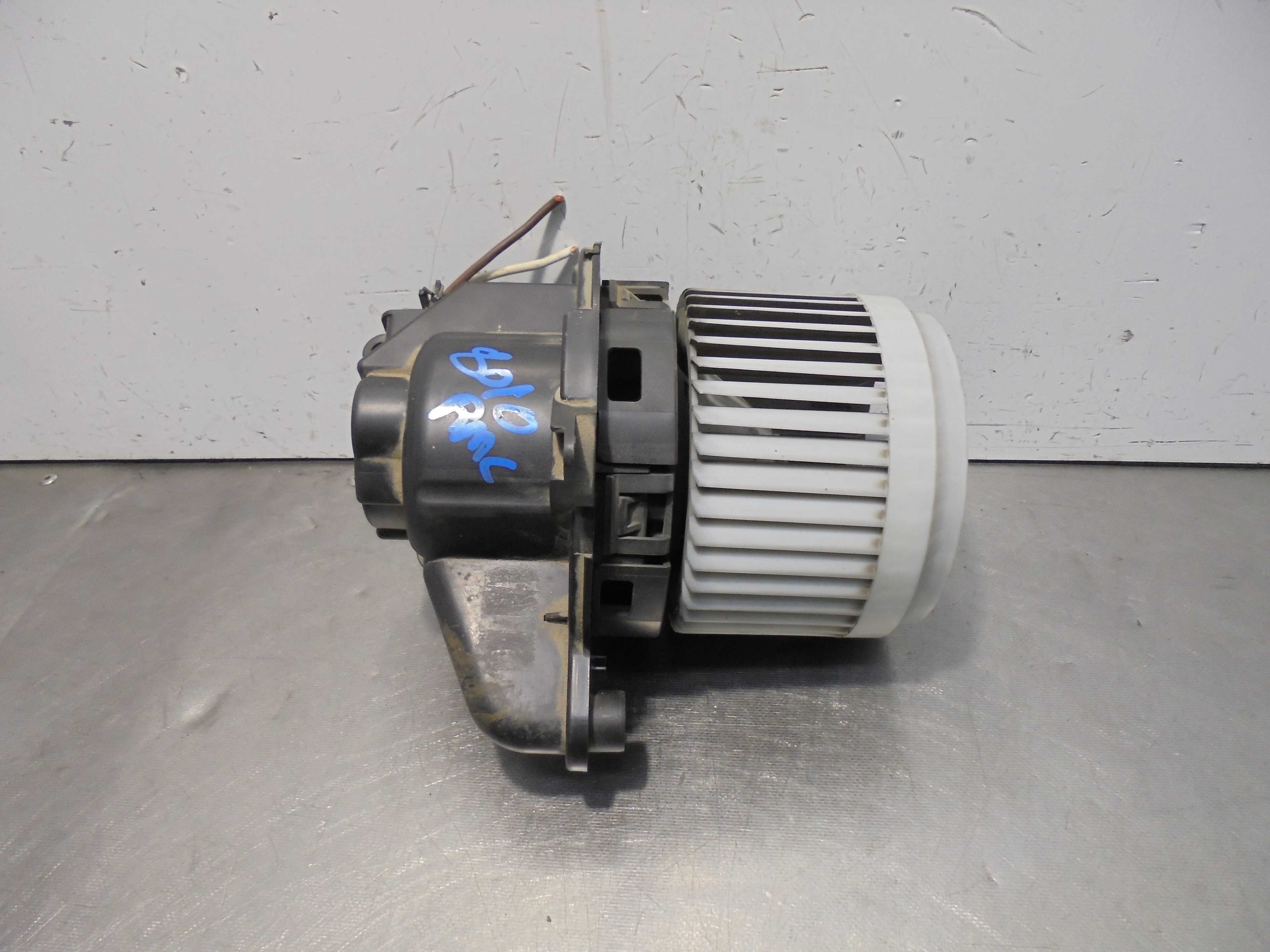 Recambio de motor calefaccion para dacia dokker ambiance referencia OEM IAM 5P3730100 DENSO 