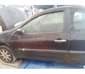 Recambio de puerta delantera izquierda para renault clio iii referencia OEM IAM   