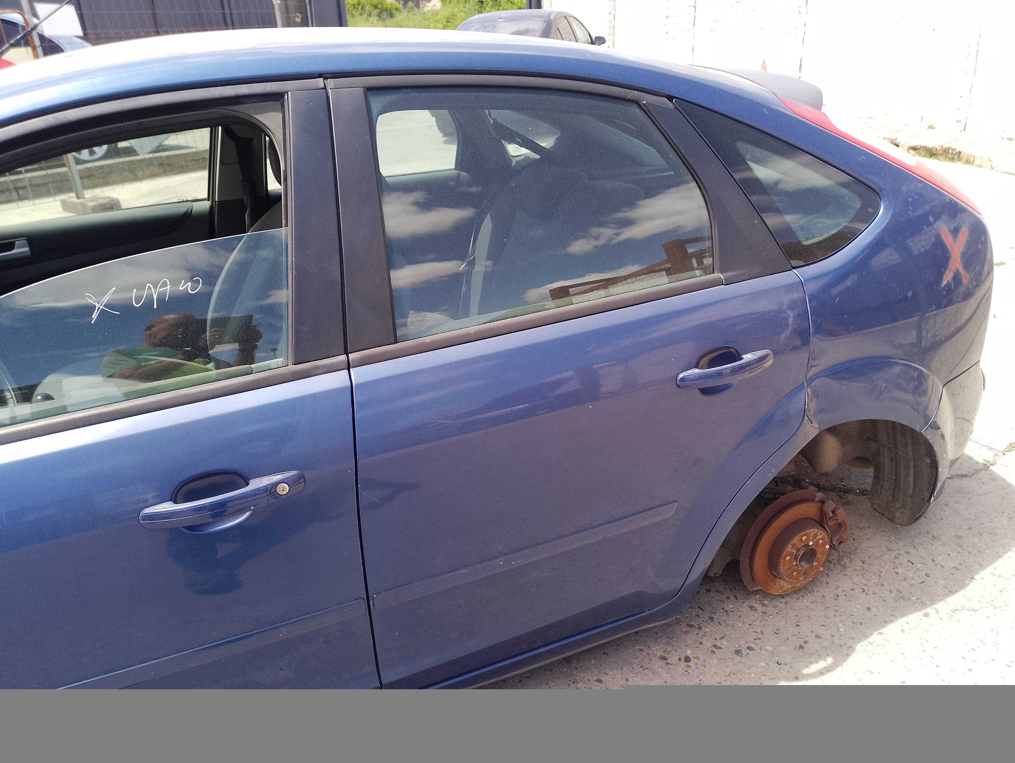 Recambio de puerta trasera izquierda para ford focus berlina (cap) ambiente (d) referencia OEM IAM   
