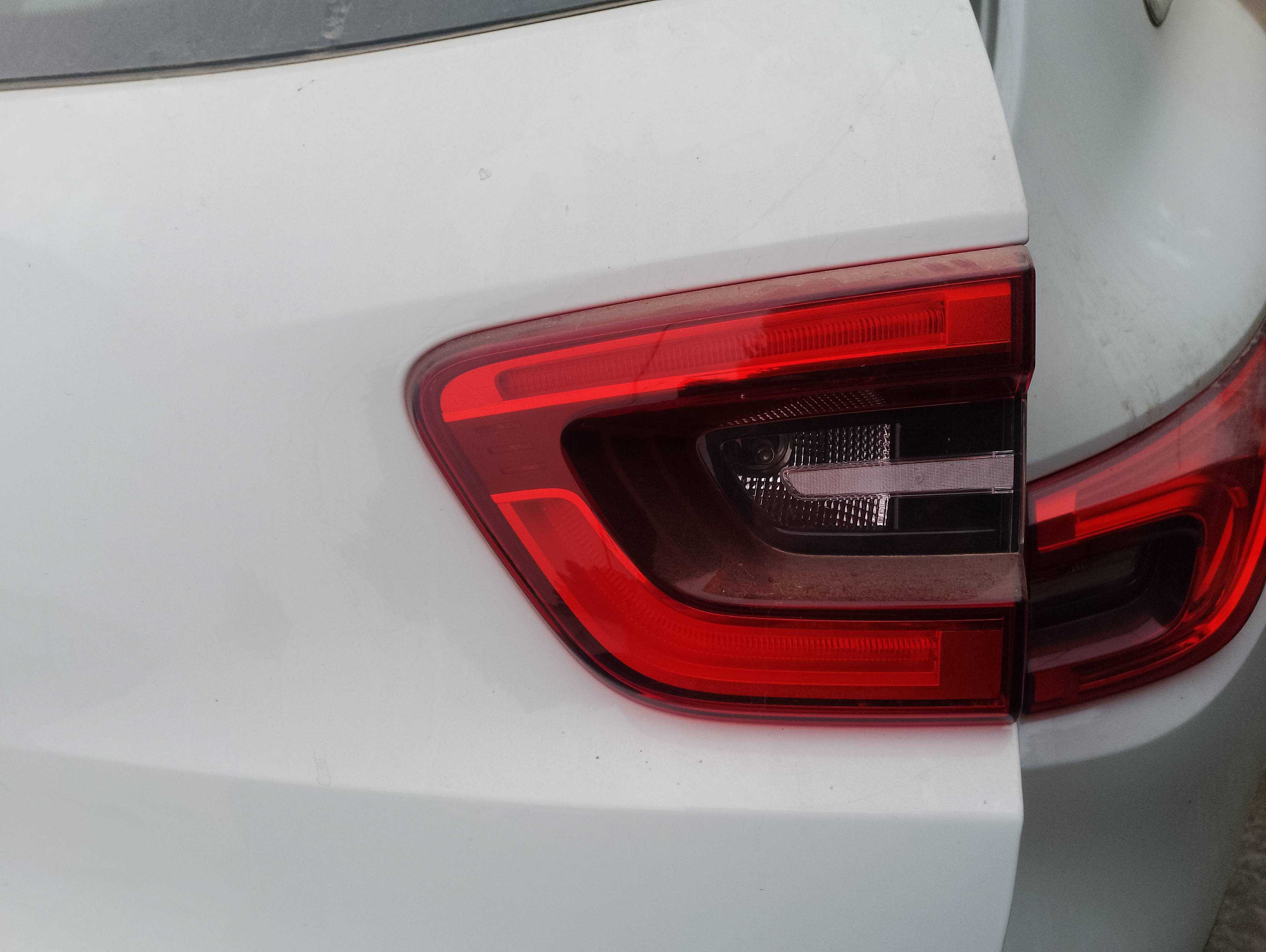 Recambio de piloto porton trasero derecho para renault kadjar bose edition referencia OEM IAM   