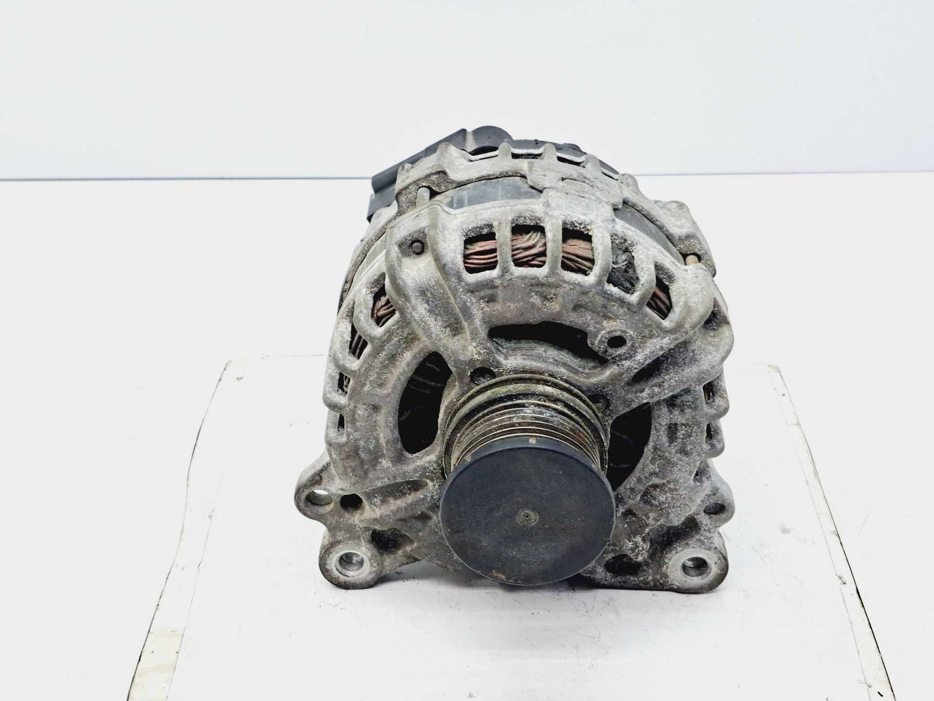 Recambio de alternador para audi a3 (8v) 1.6 tdi referencia OEM IAM 03L903023K  