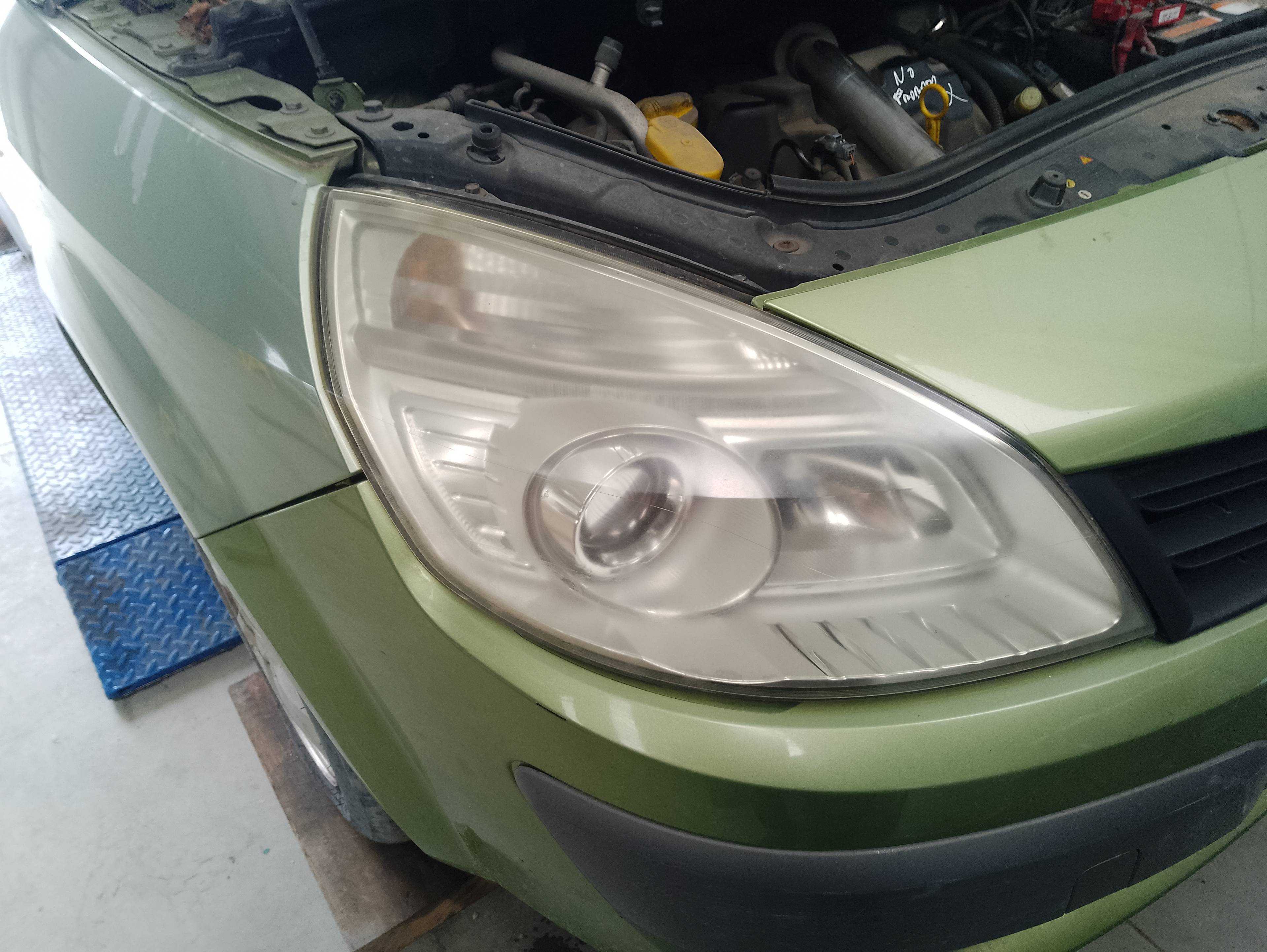 Recambio de faro derecho para renault scenic ii authentique referencia OEM IAM   