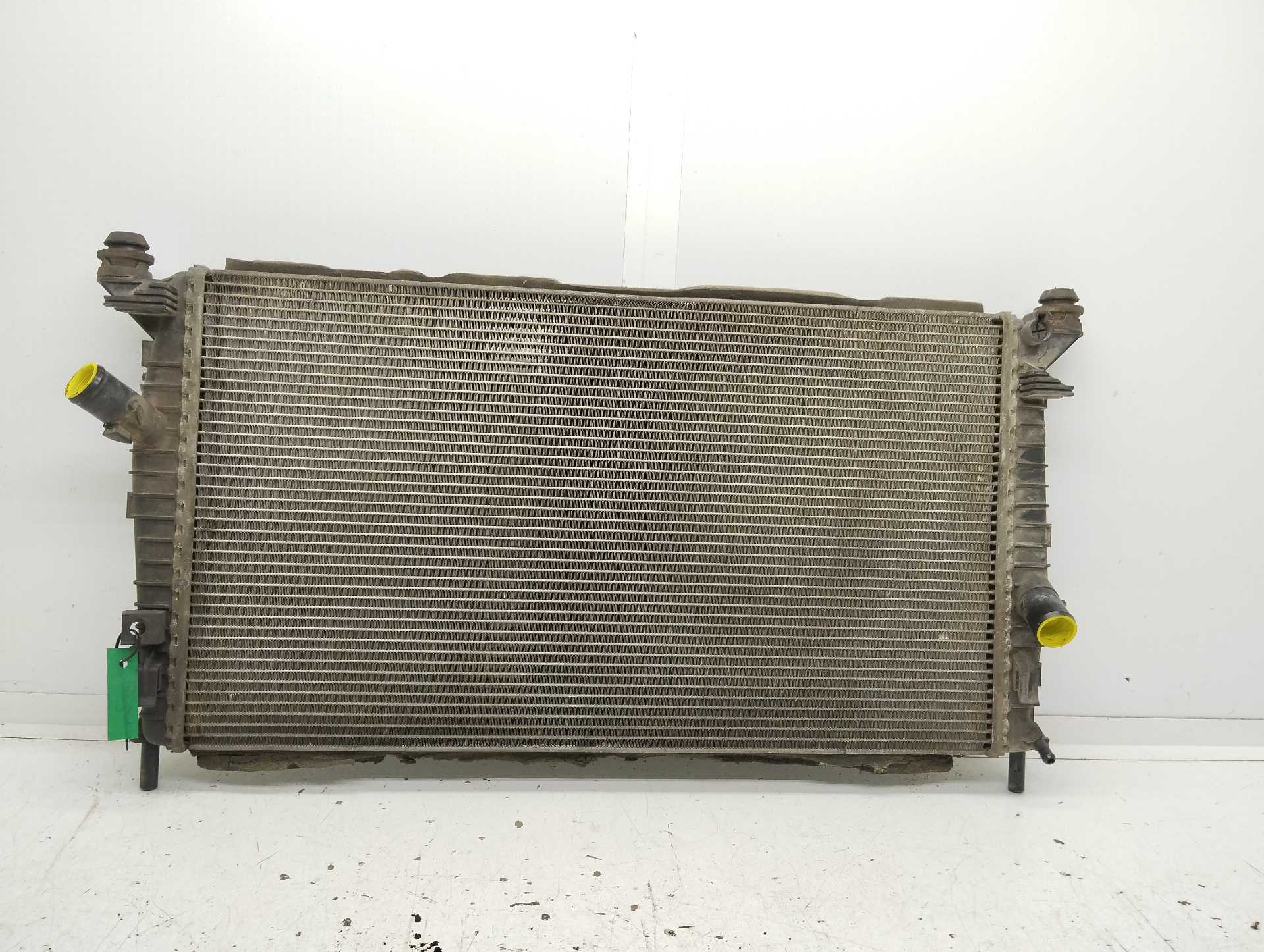 Recambio de radiador agua para ford focus berlina (cap) ambiente (d) referencia OEM IAM 3M5H8005TL  