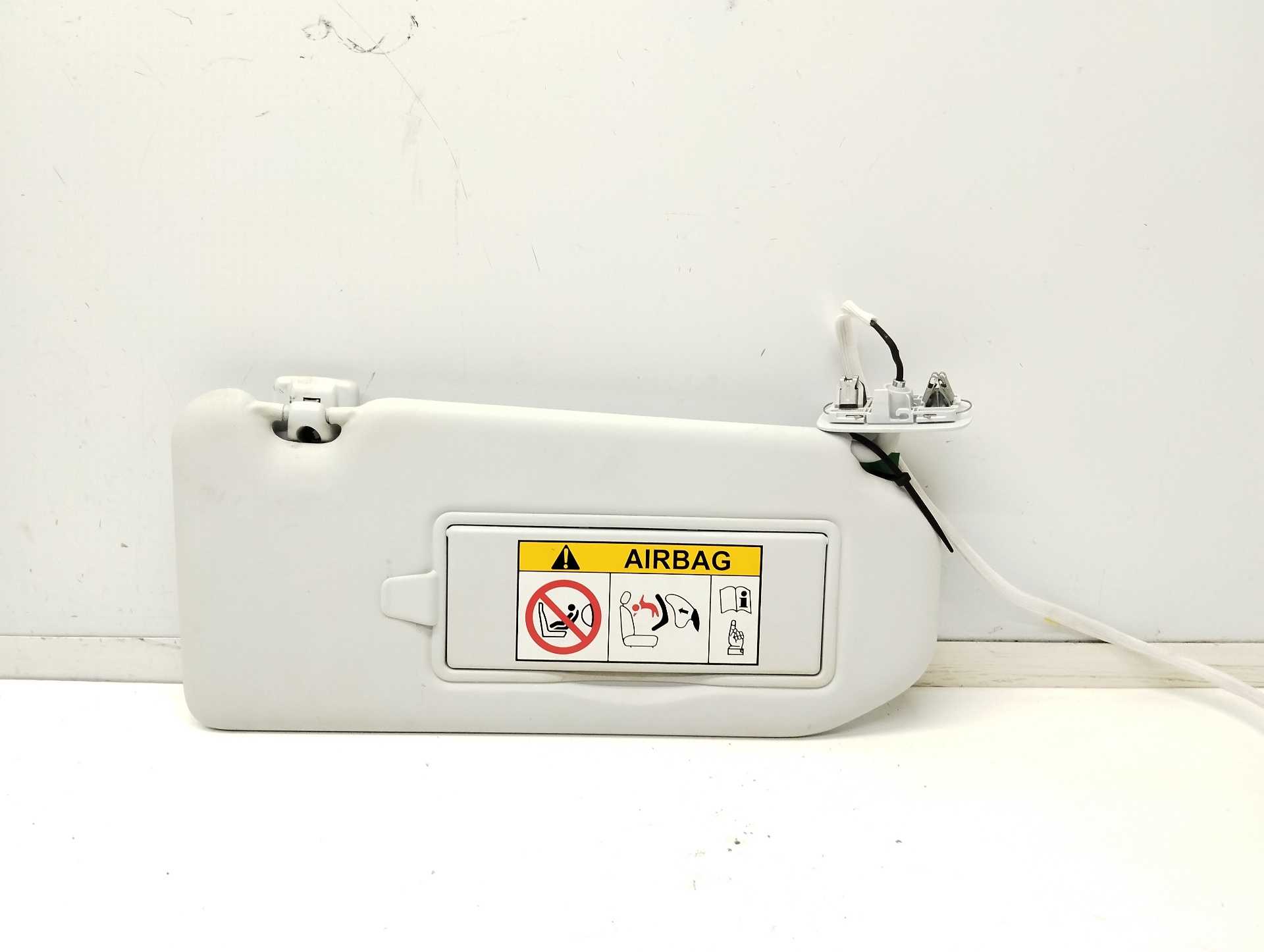 Recambio de parasol derecho para peugeot 3008 active referencia OEM IAM   