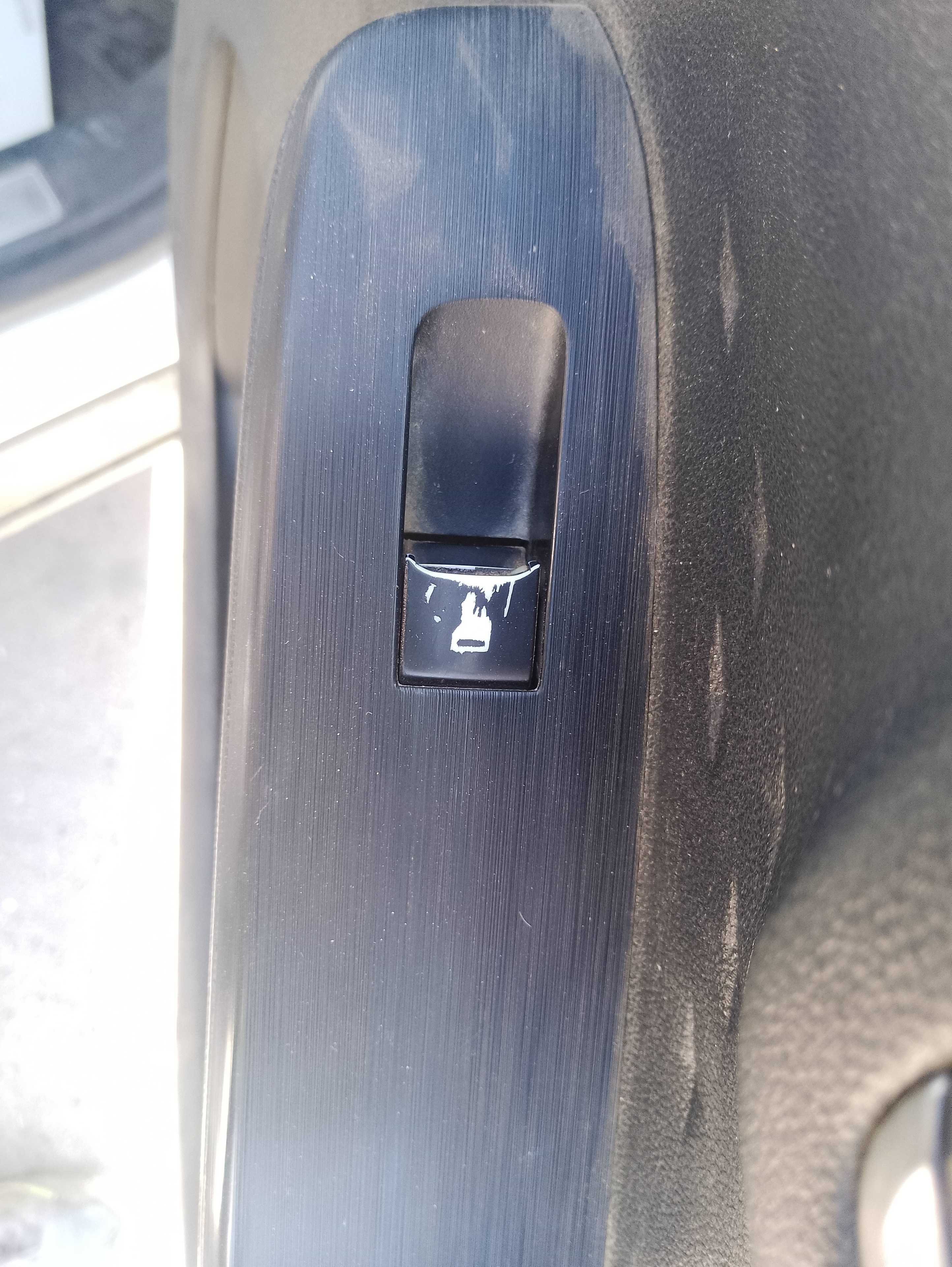 Recambio de mando elevalunas delantero derecho para ford kuga trend referencia OEM IAM   