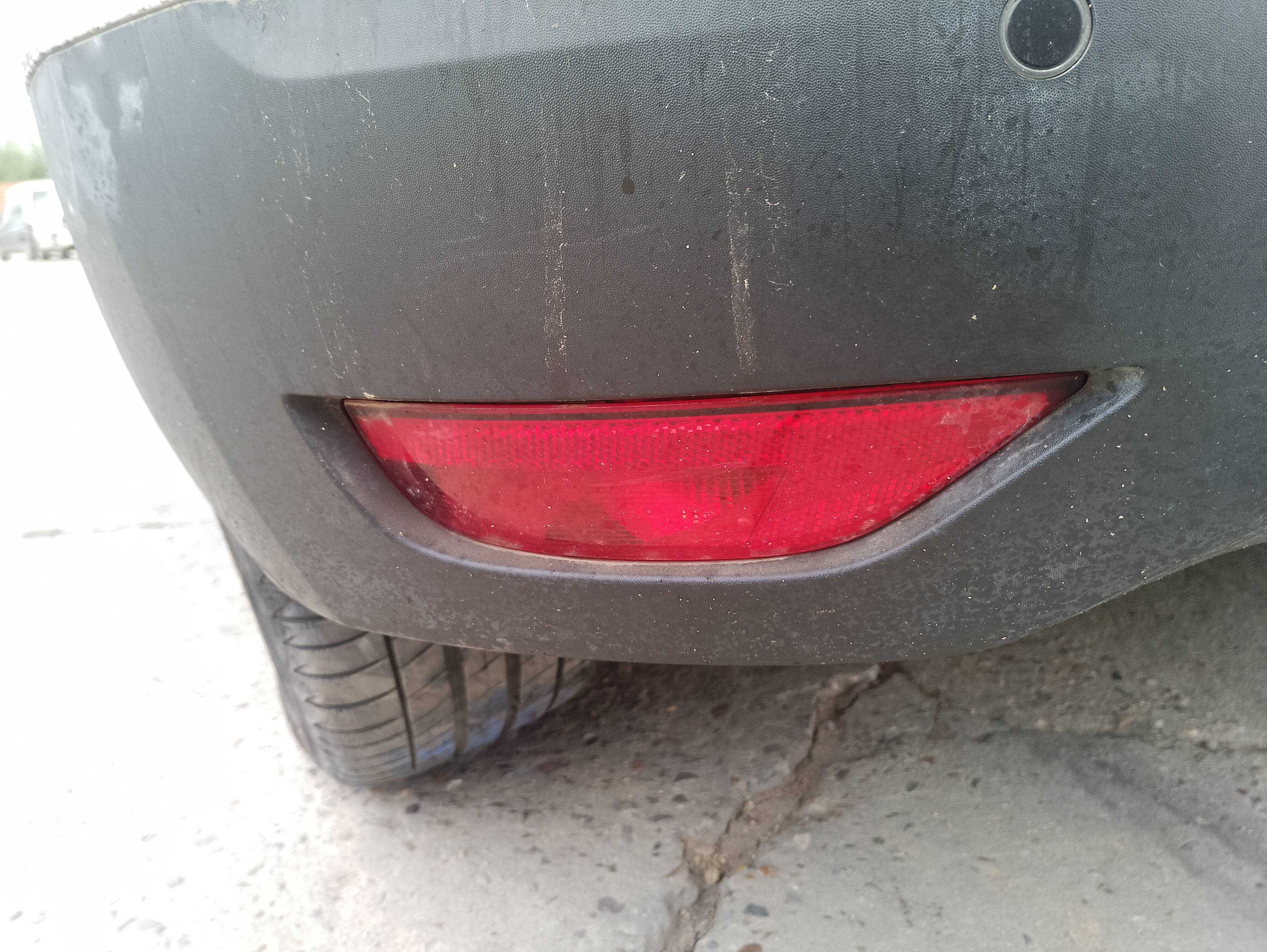 Recambio de faro antiniebla trasero izquierdo para renault scenic iv zen referencia OEM IAM   