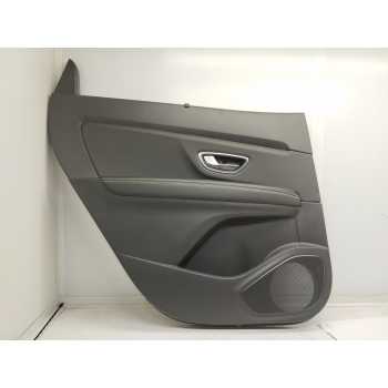 GUARNECIDO PUERTA TRASERA IZQUIERDA 829A15453R 