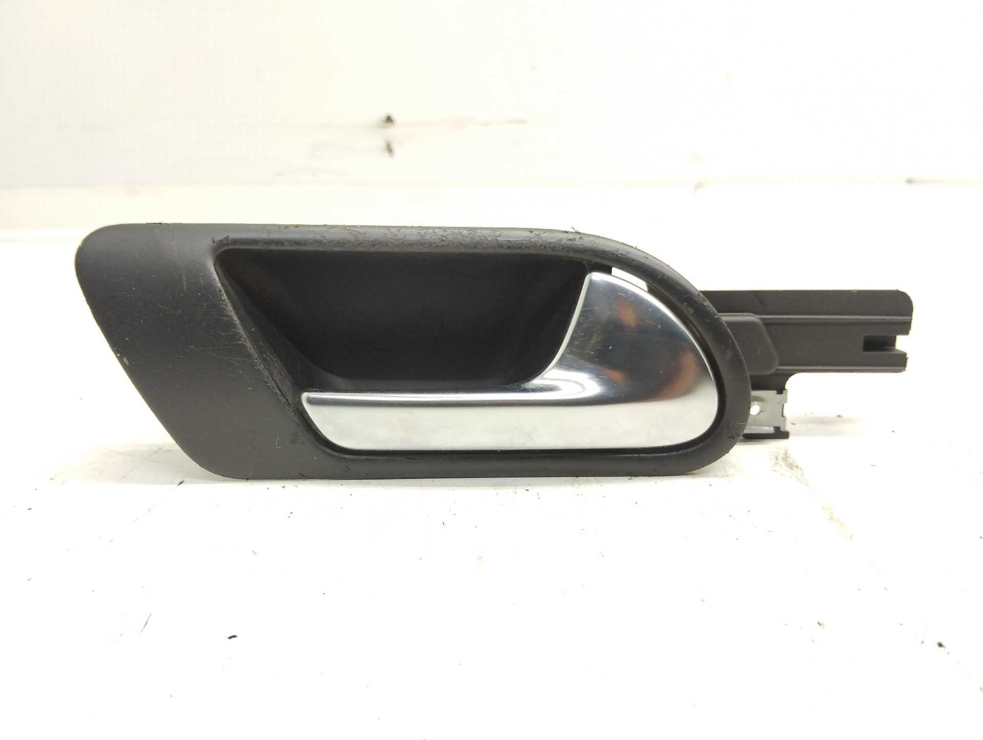 Recambio de maneta interior delantera derecha para volkswagen jetta (1k2) 2.0 tdi referencia OEM IAM 1K5837114  