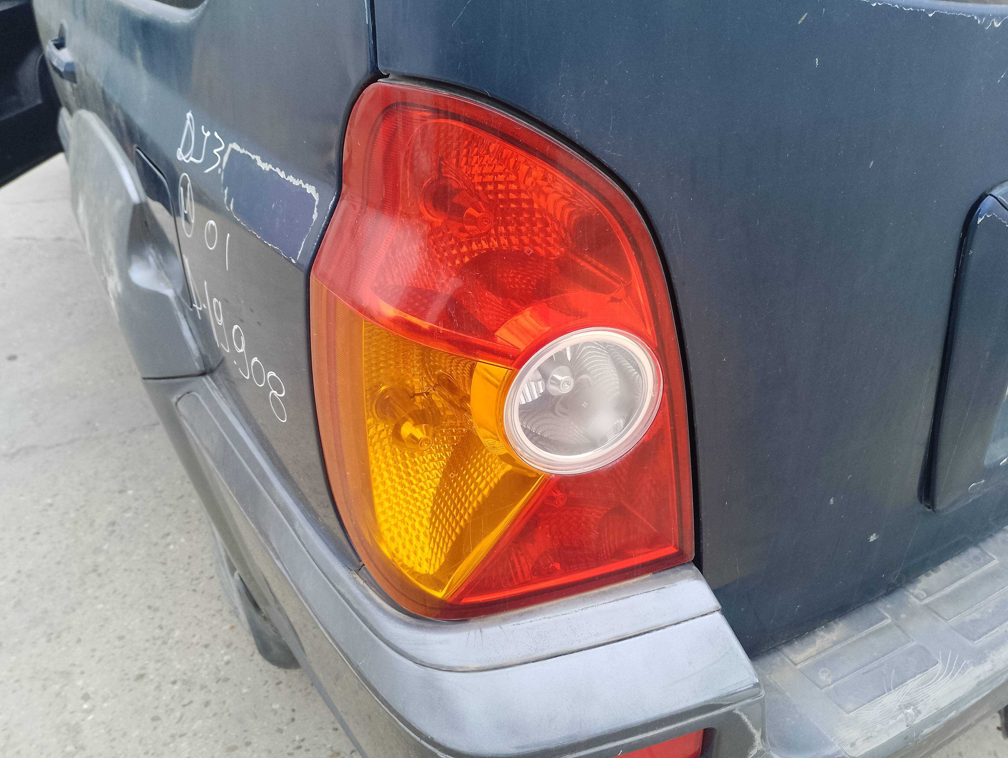Recambio de piloto trasero izquierdo para hyundai terracan (hp) 2.9 crdi full referencia OEM IAM   