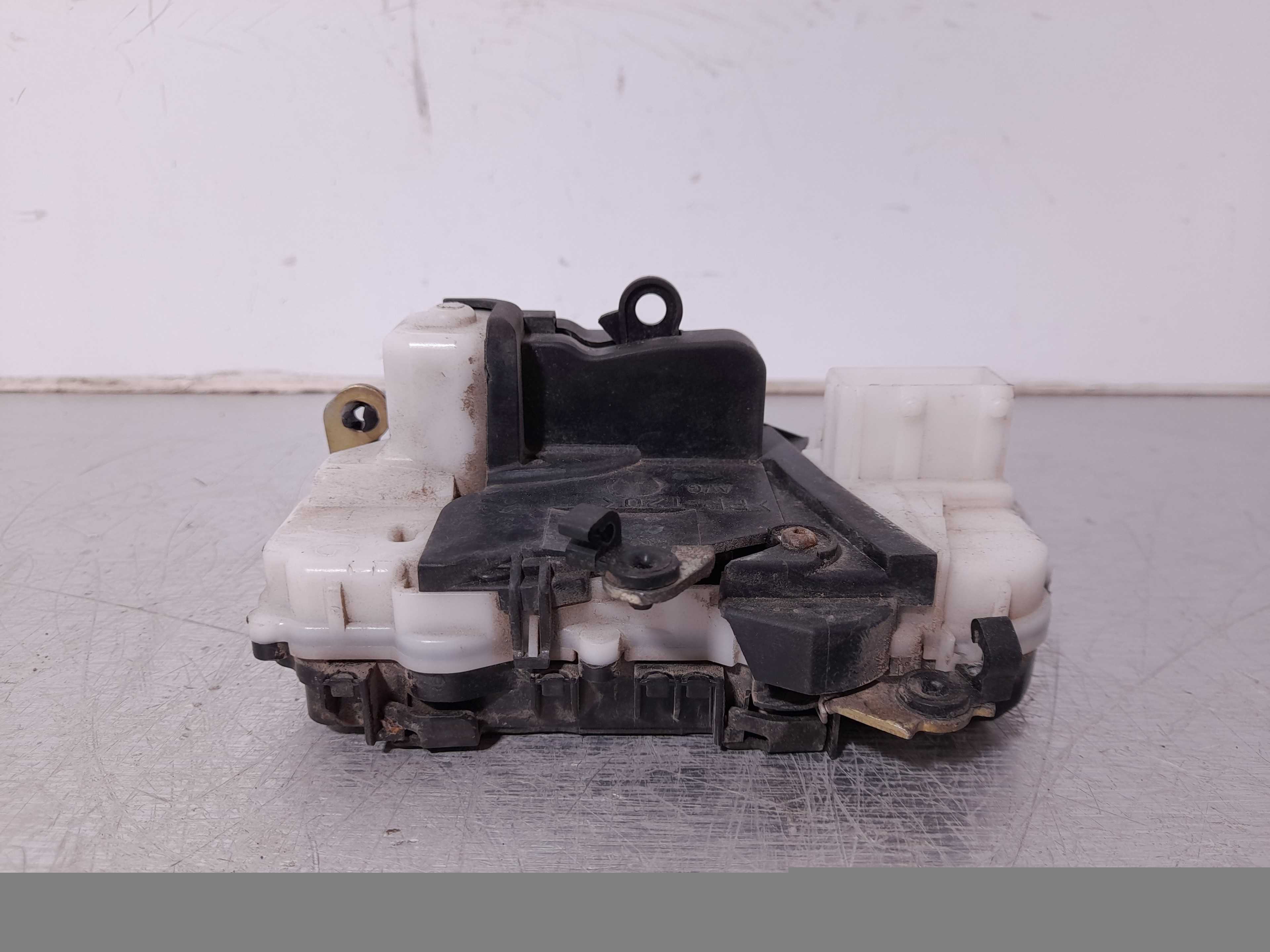 Recambio de cerradura puerta delantera izquierda para peugeot 607 (s1) básico referencia OEM IAM   