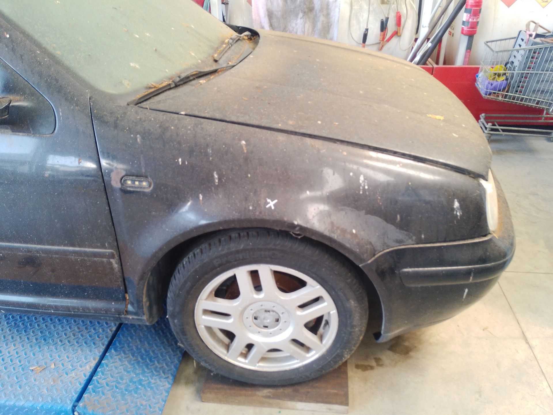 Recambio de aleta delantera derecha para volkswagen golf iv (1j1) 1.9 tdi referencia OEM IAM 1JE821022A  