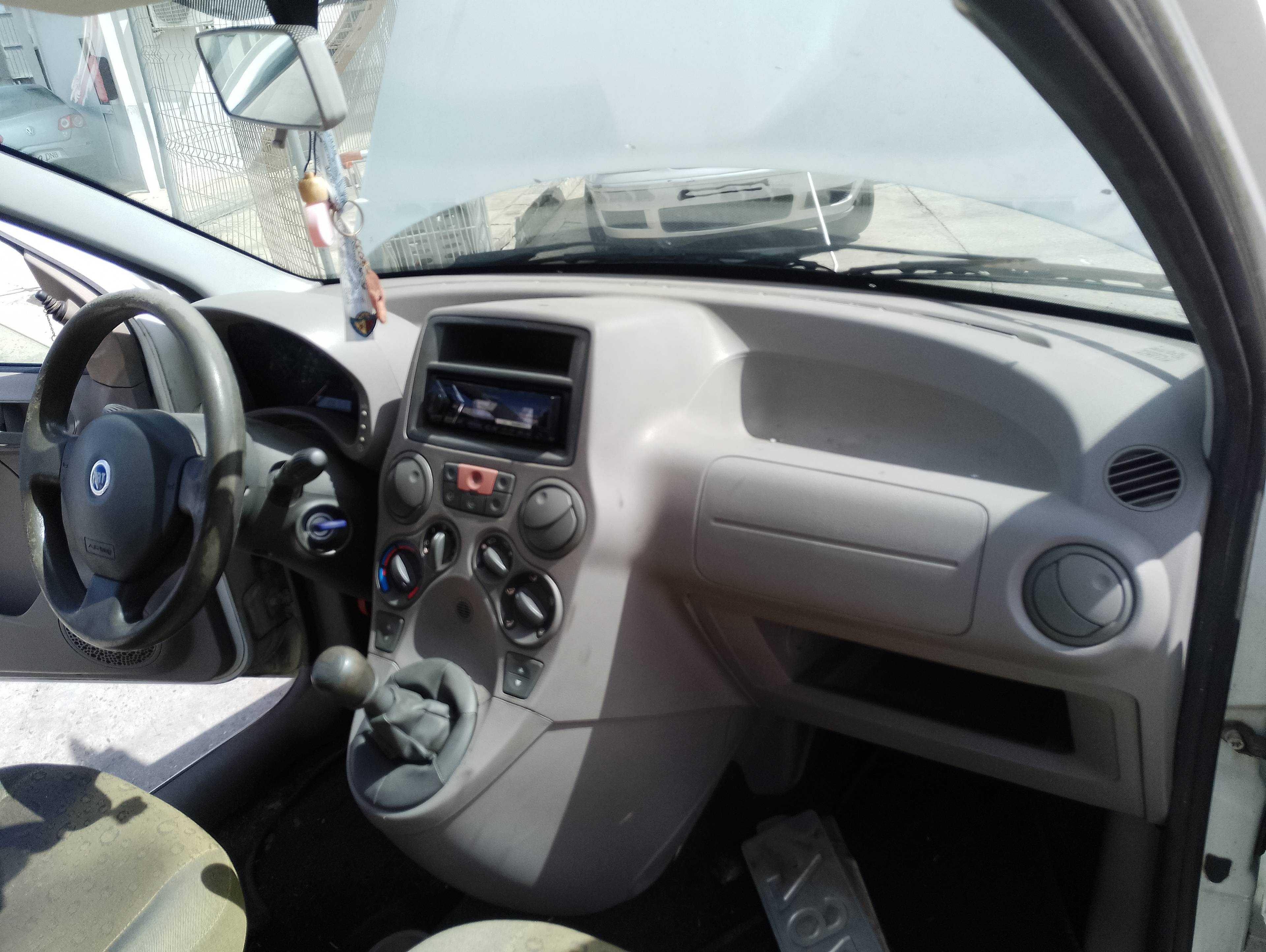 Recambio de salpicadero para fiat panda (169) 1.1 8v referencia OEM IAM   