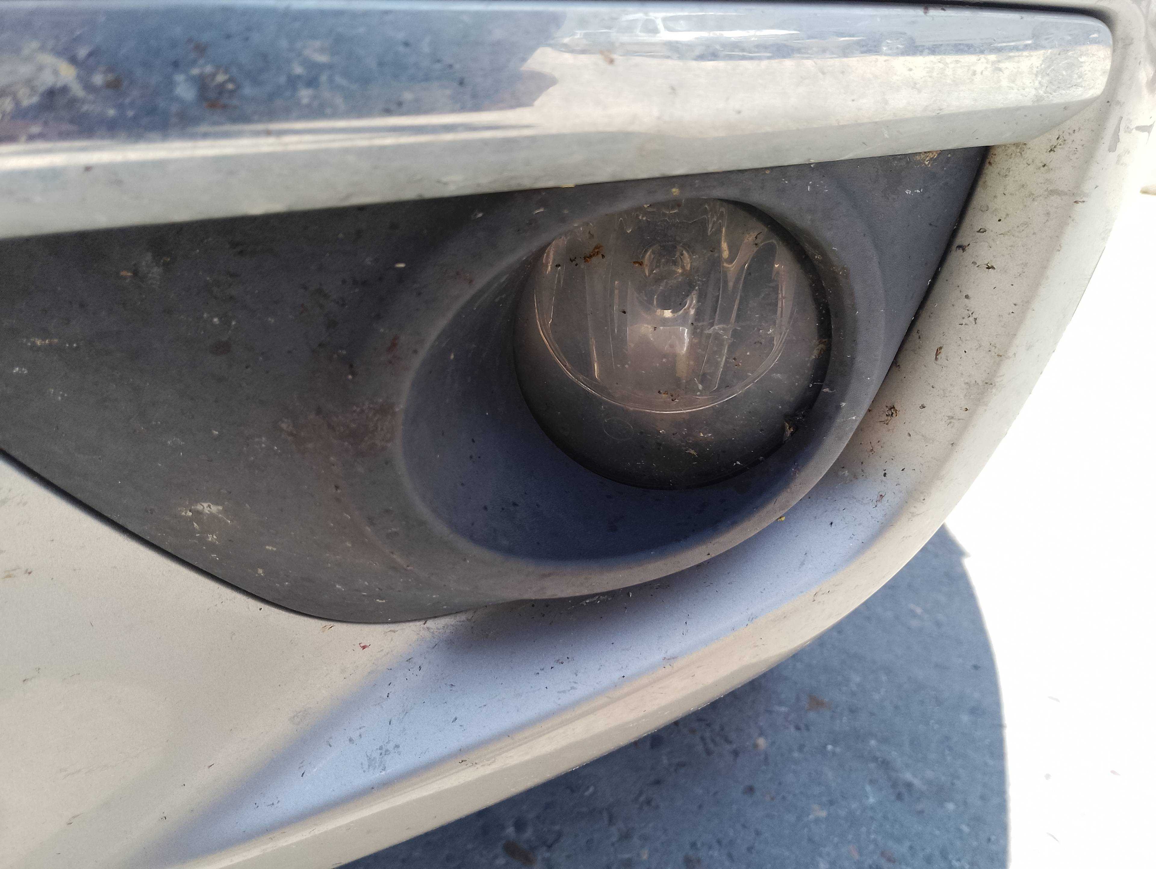 Recambio de faro antiniebla izquierdo para renault koleos bose edition referencia OEM IAM   