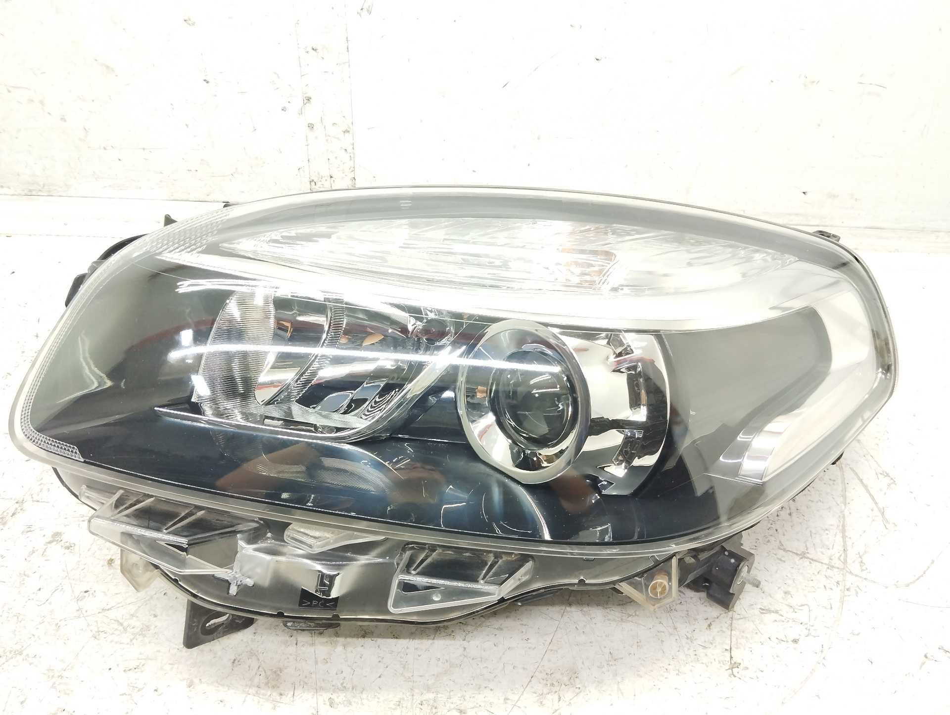 Recambio de faro izquierdo para renault koleos bose edition referencia OEM IAM   