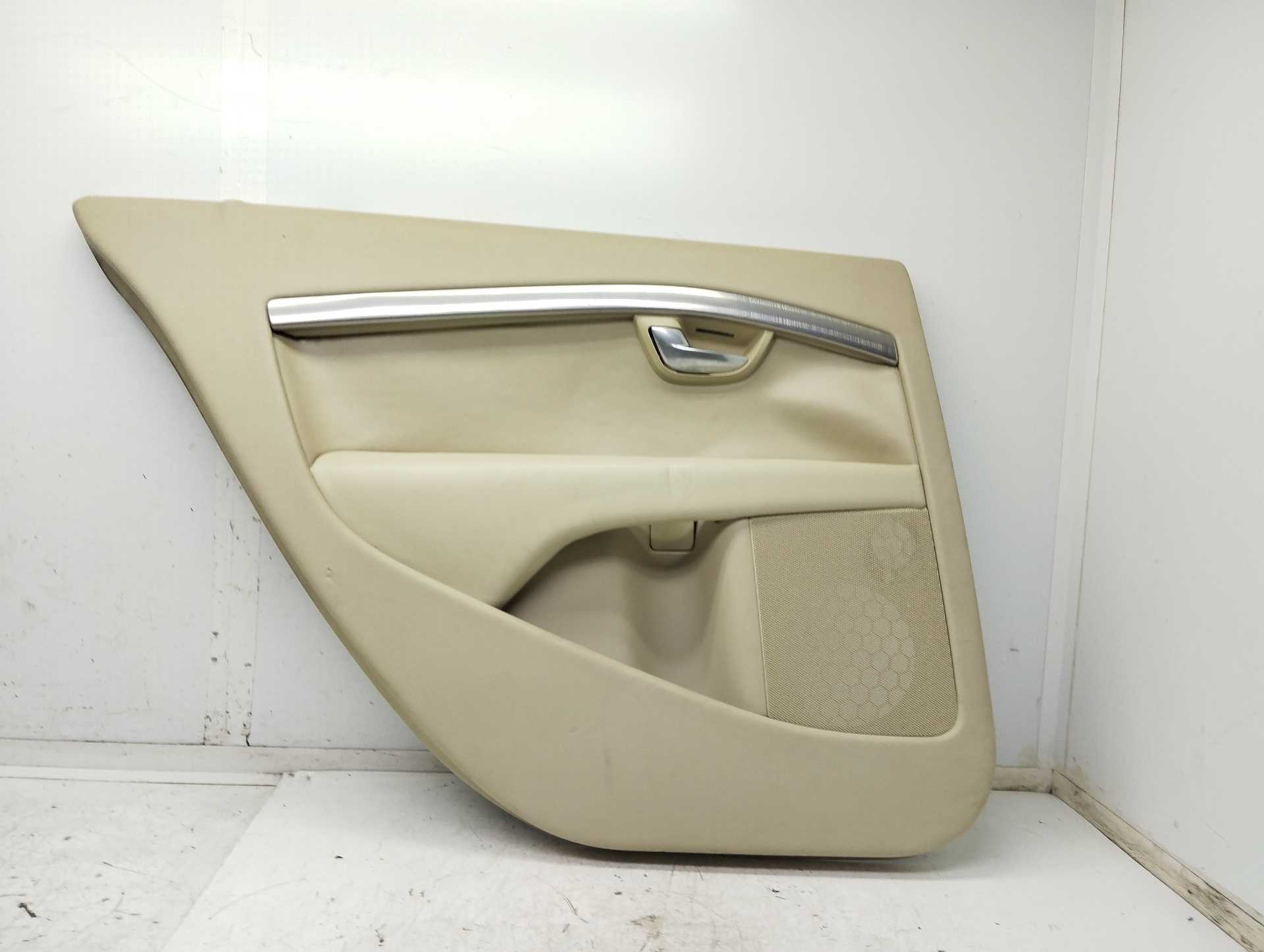Recambio de guarnecido puerta trasera izquierda para volvo s80 berlina 2.4 d referencia OEM IAM 39896891  