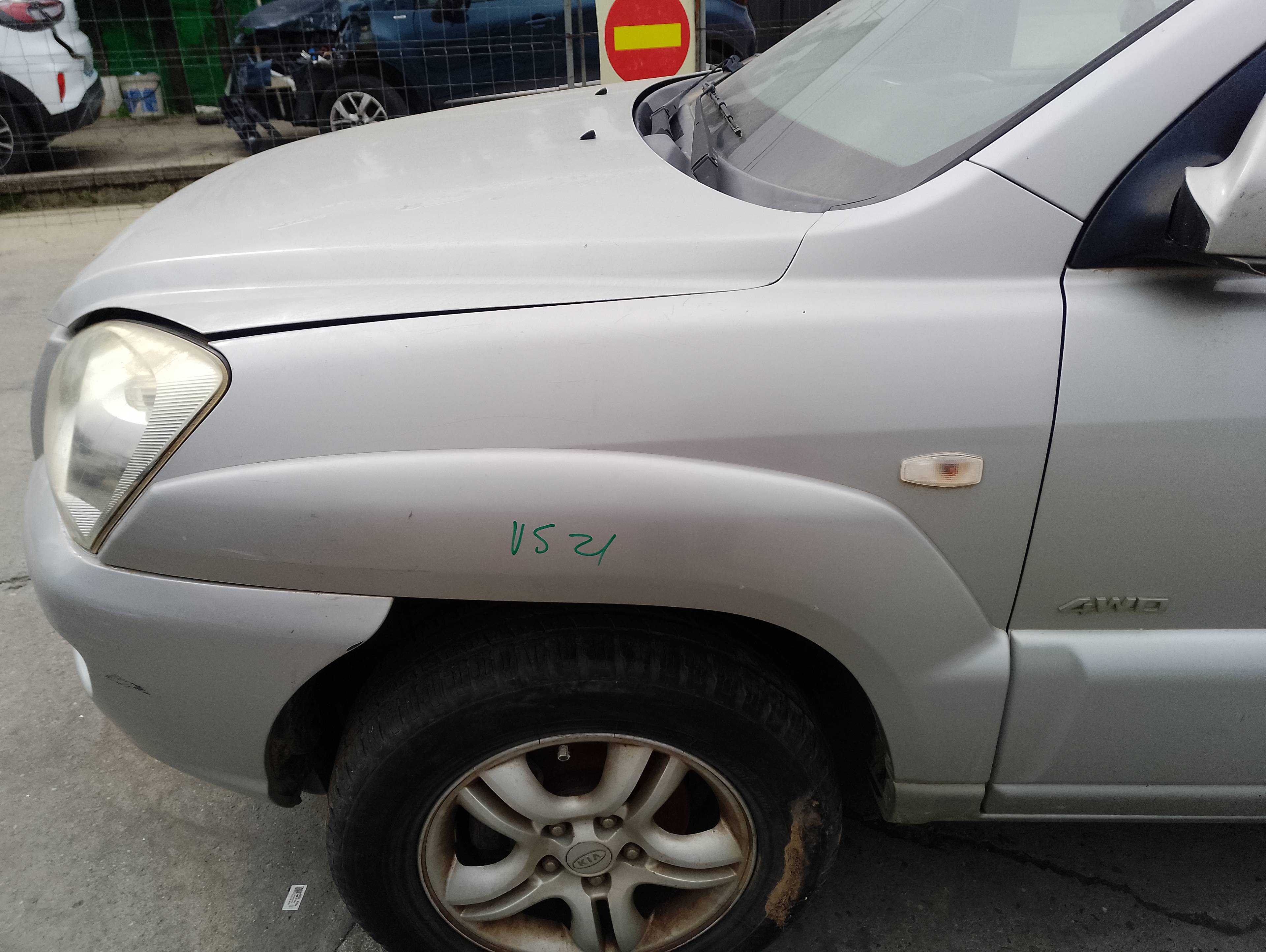 Recambio de aleta delantera izquierda para kia sportage cup referencia OEM IAM   