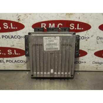 Recambio de centralita motor uce para renault megane ii berlina 5p confort authentique referencia OEM IAM 8200399038 8200619409 