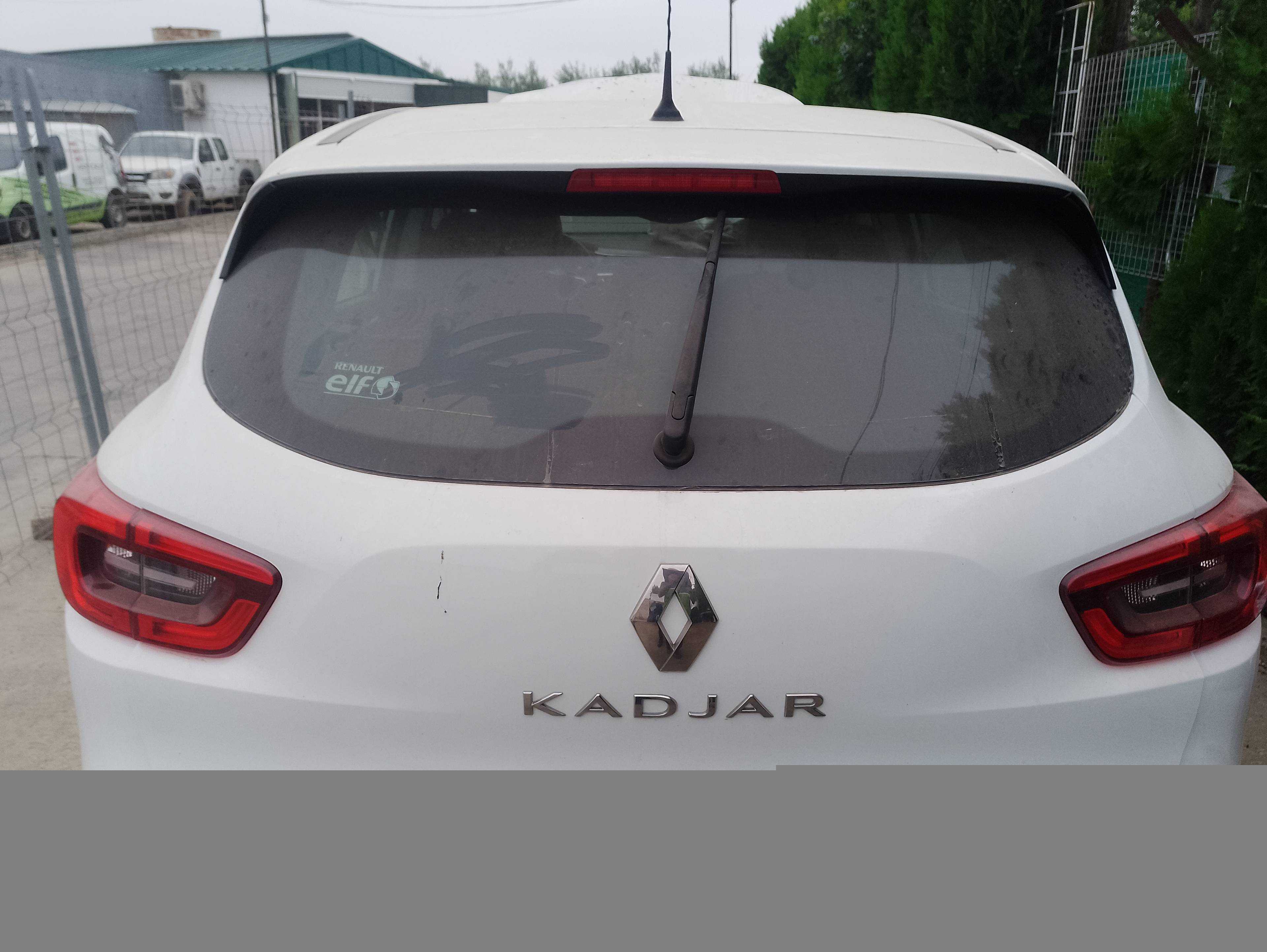 Recambio de porton trasero para renault kadjar bose edition referencia OEM IAM   