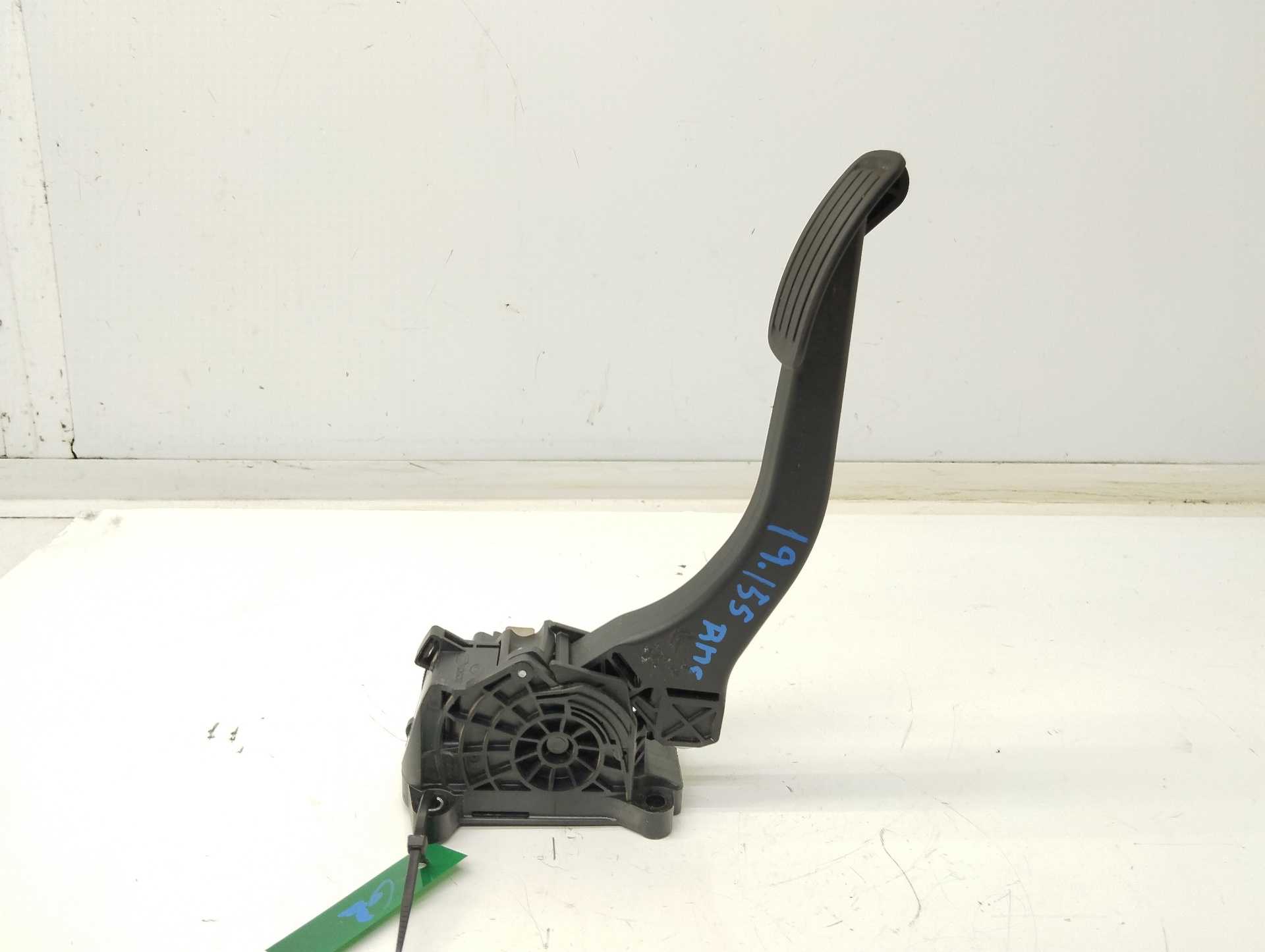 Recambio de pedal acelerador para peugeot 3008 active referencia OEM IAM 86ET341575580 9674829180RB 